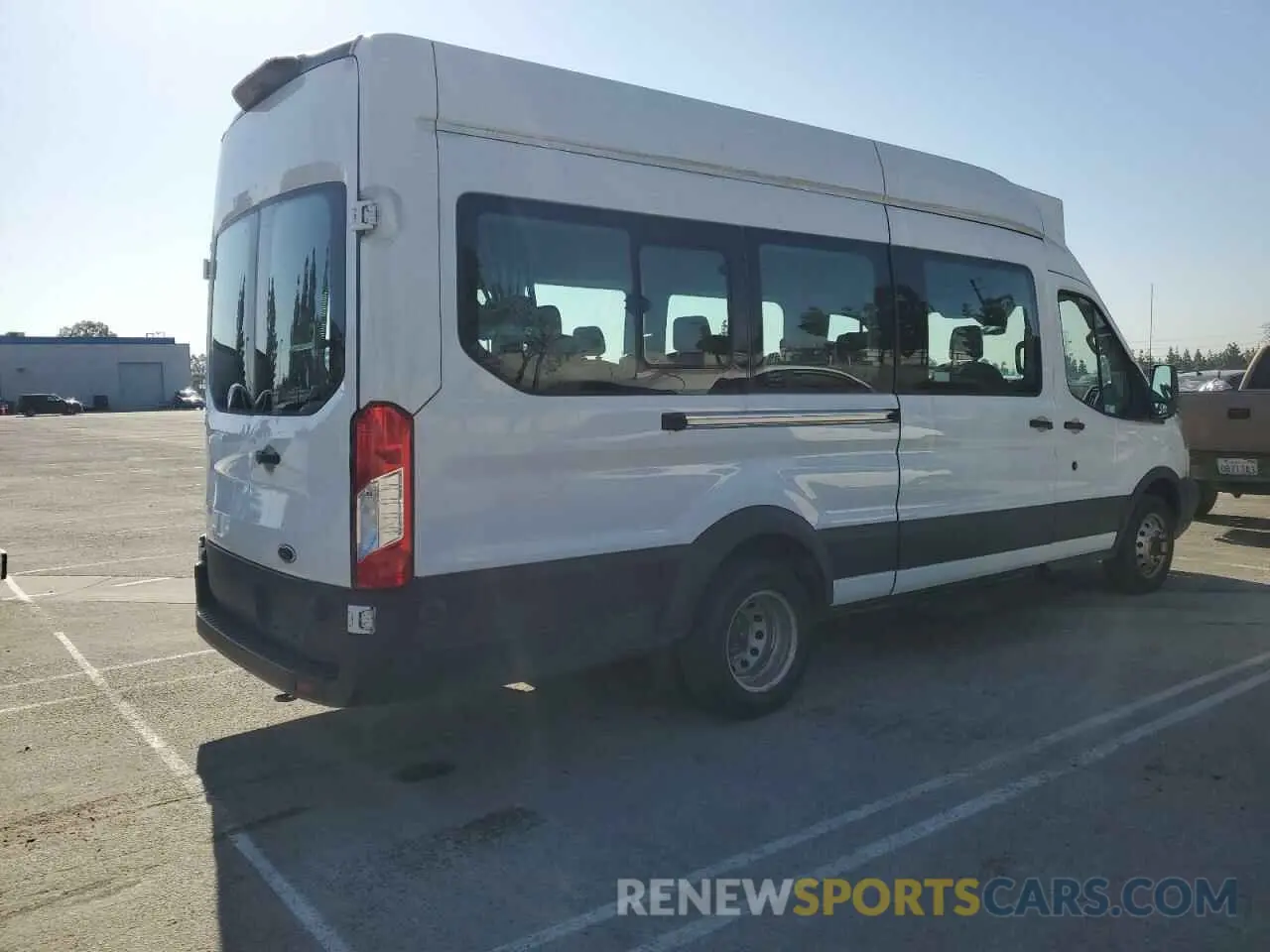 3 fotografías del automóvil dañado 1FBVU4XMXKKA49423 FORD TRANSIT 2019