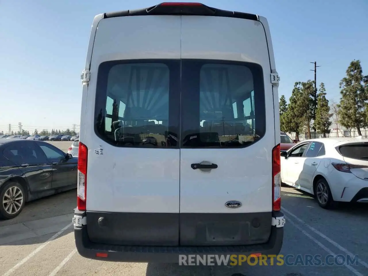 6 fotografías del automóvil dañado 1FBVU4XMXKKA49423 FORD TRANSIT 2019