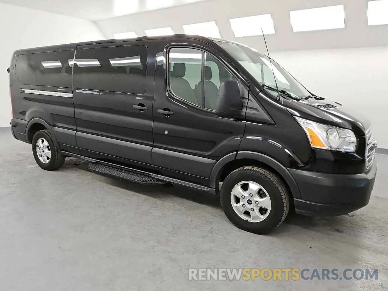 4 fotografías del automóvil dañado 1FBZX2YG1KKA76533 FORD TRANSIT 2019