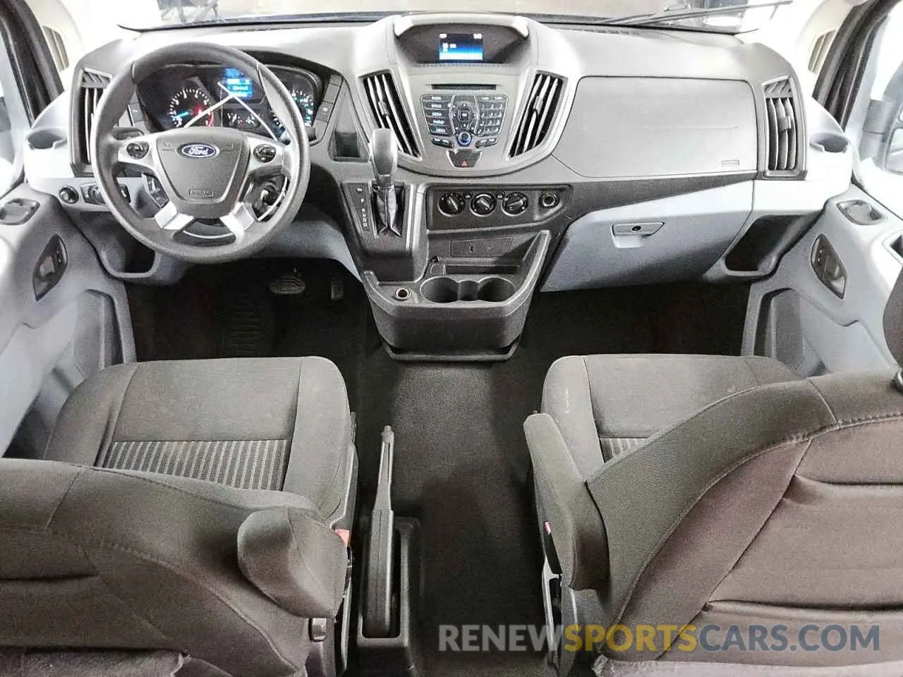 8 fotografías del automóvil dañado 1FBZX2YG1KKA76533 FORD TRANSIT 2019