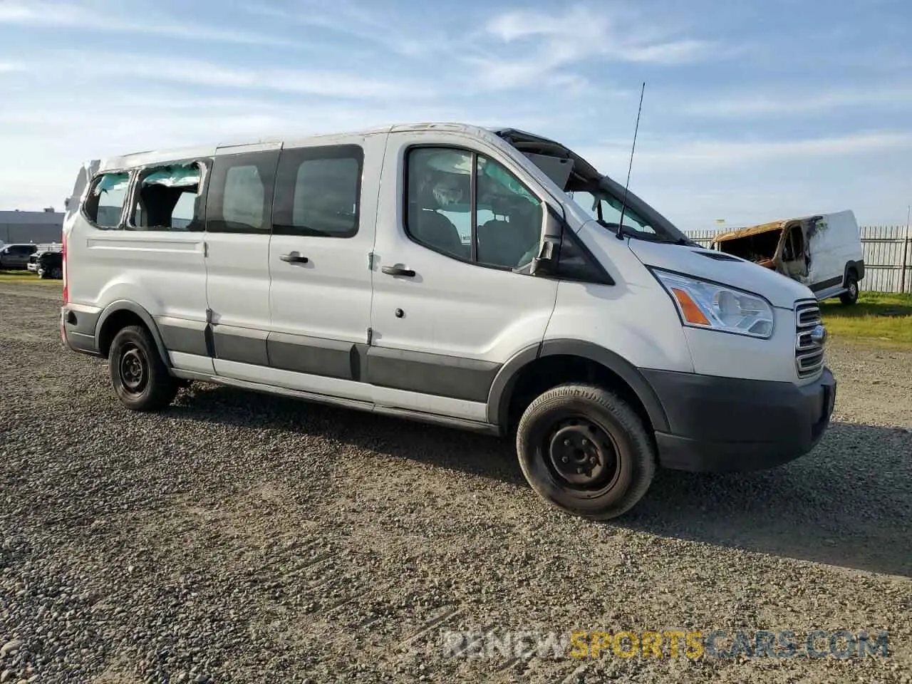 4 fotografías del automóvil dañado 1FBZX2ZM1KKA31922 FORD TRANSIT 2019