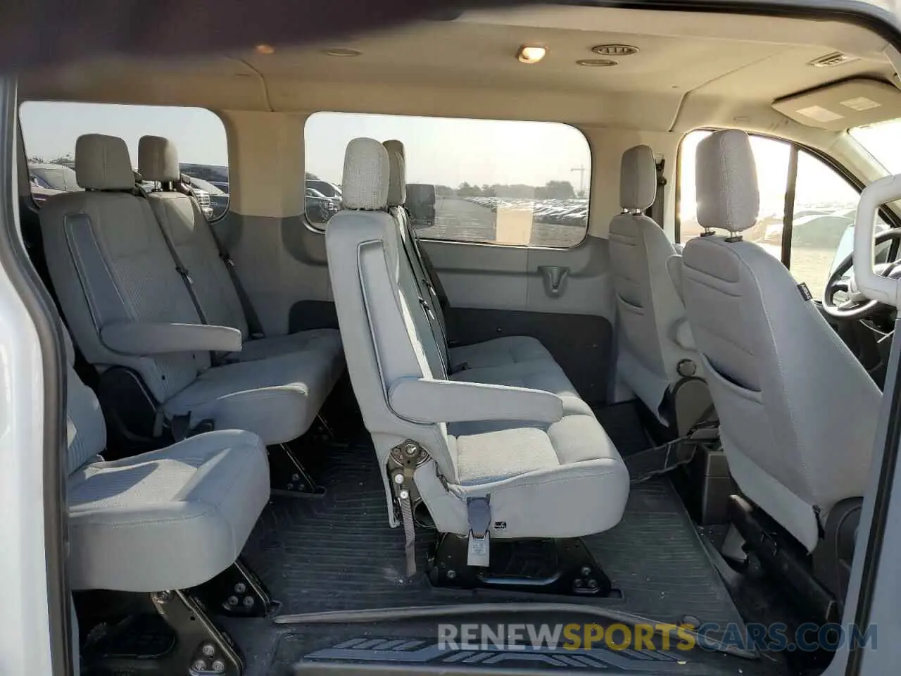 11 fotografías del automóvil dañado 1FBZX2ZM1KKB25105 FORD TRANSIT 2019
