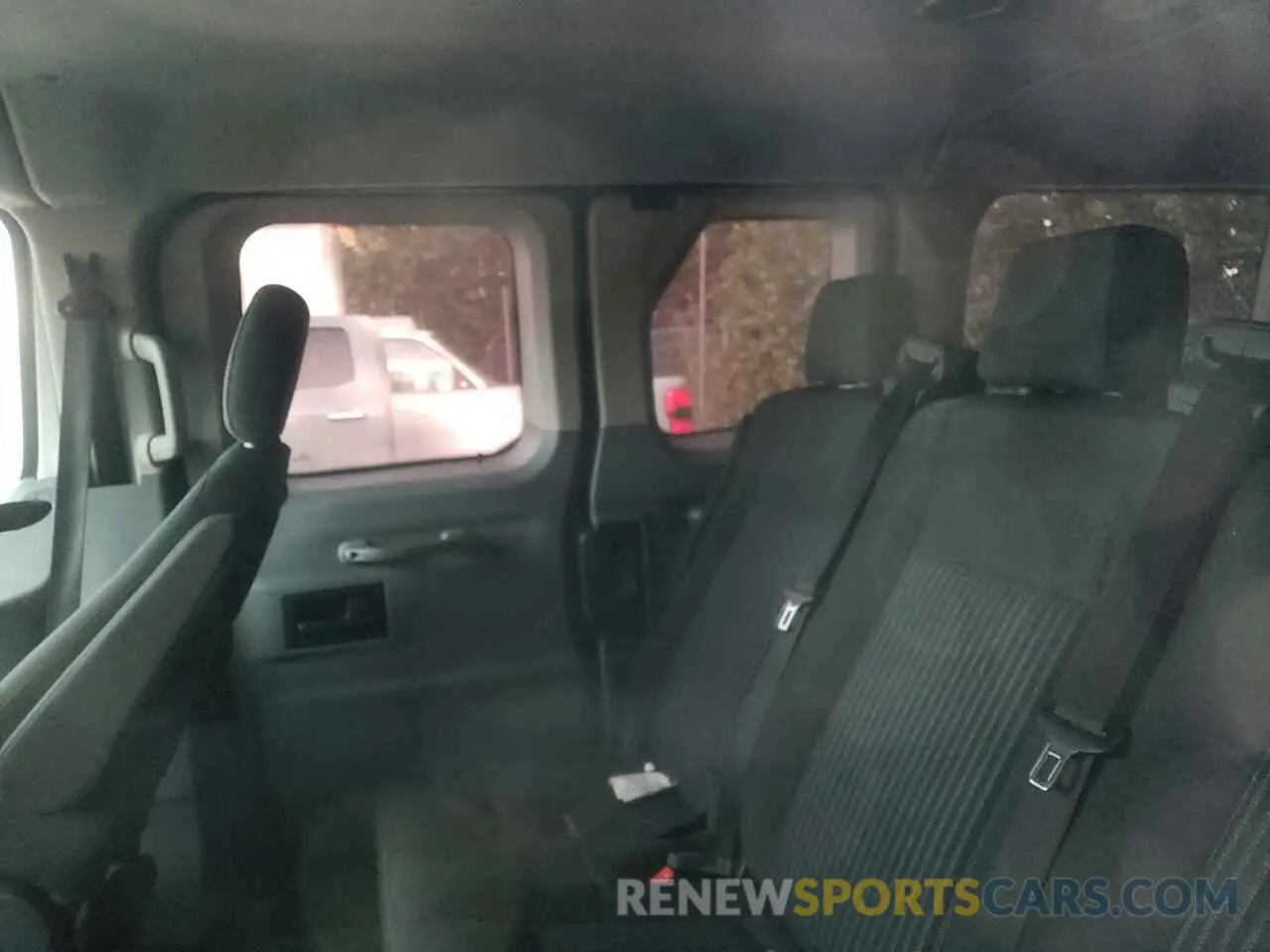 10 fotografías del automóvil dañado 1FBZX2ZM4KKA92925 FORD TRANSIT 2019