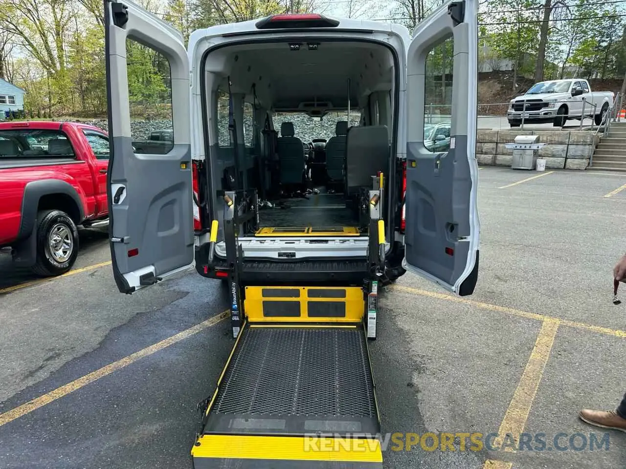 5 fotografías del automóvil dañado 1FDZX2CM6KKB27948 FORD TRANSIT 2019