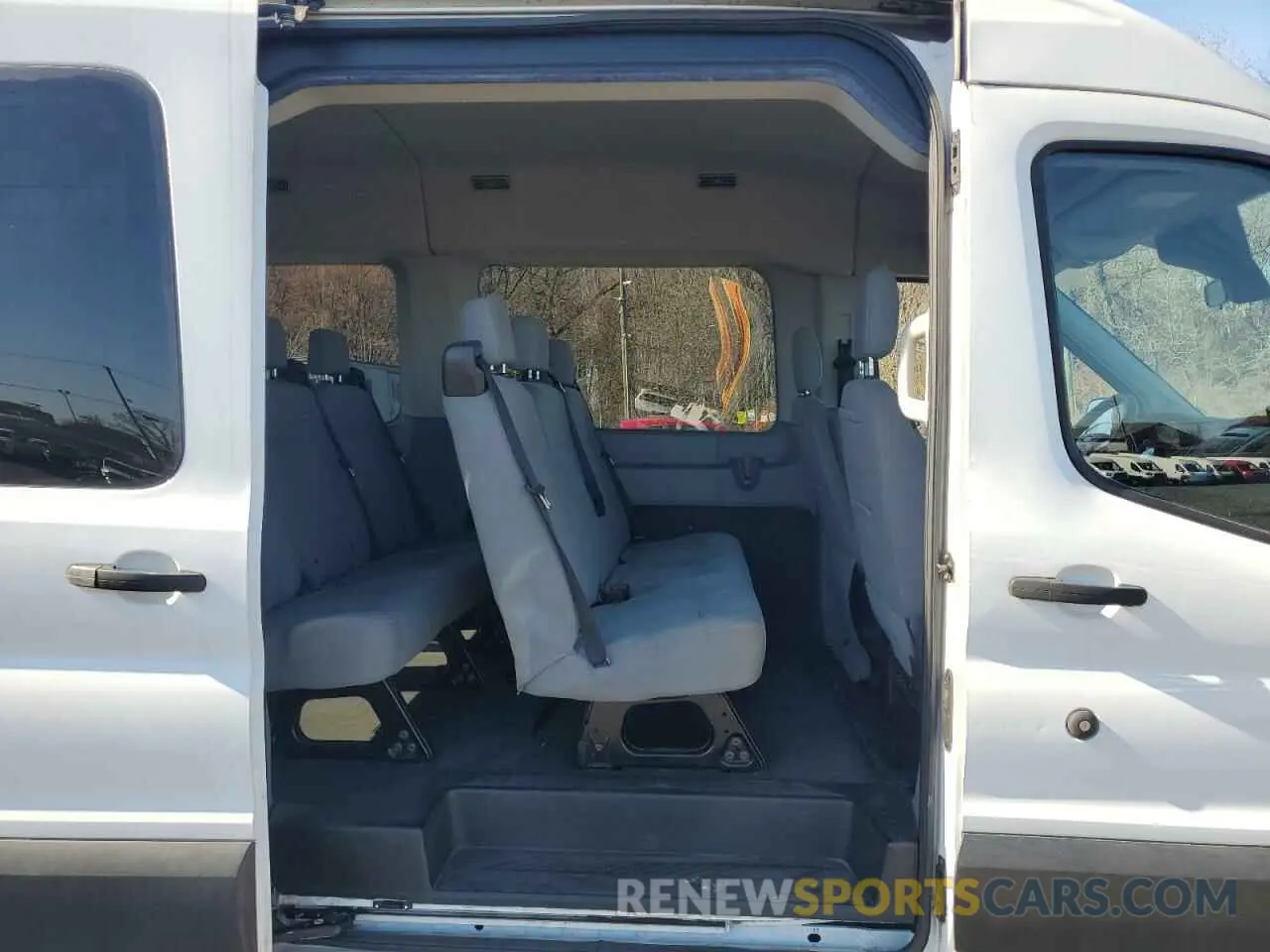 11 fotografías del automóvil dañado 1FMZK1CM0KKA25845 FORD TRANSIT 2019