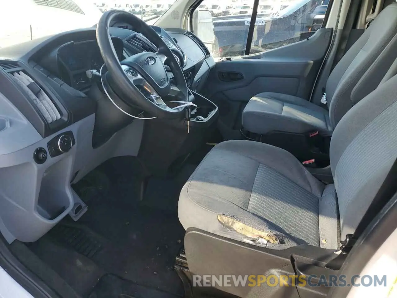 7 fotografías del automóvil dañado 1FMZK1CM0KKA25845 FORD TRANSIT 2019