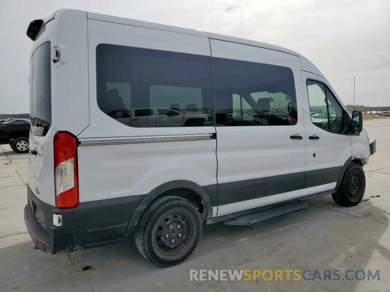 3 fotografías del automóvil dañado 1FMZK1CM5KKB04945 FORD TRANSIT 2019