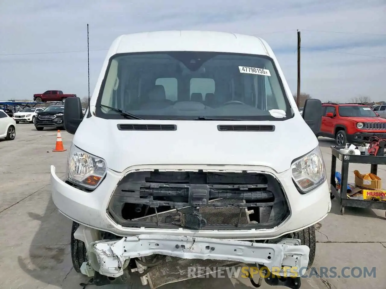 5 fotografías del automóvil dañado 1FMZK1CM5KKB04945 FORD TRANSIT 2019
