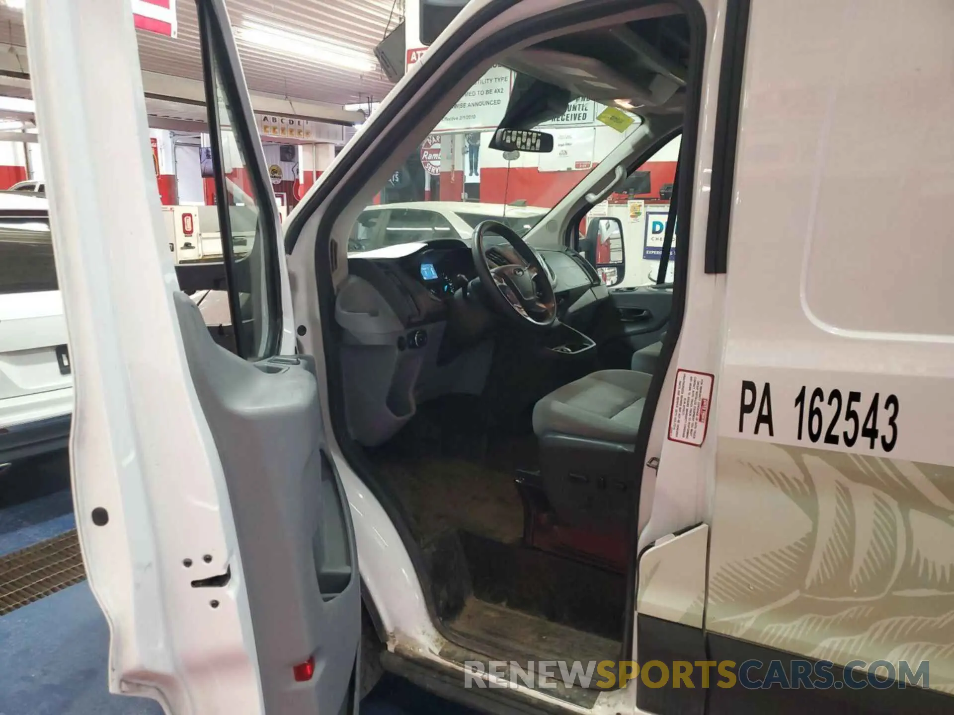 15 fotografías del automóvil dañado 1FTBW3XG4KKA67980 FORD TRANSIT 2019