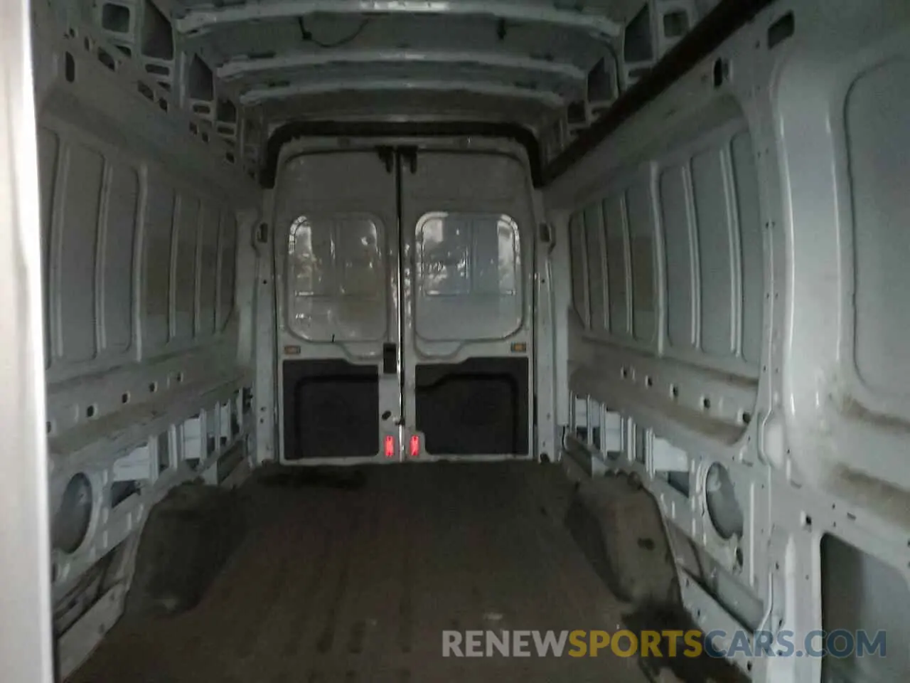 10 fotografías del automóvil dañado 1FTBW3XM7KKA39855 FORD TRANSIT 2019