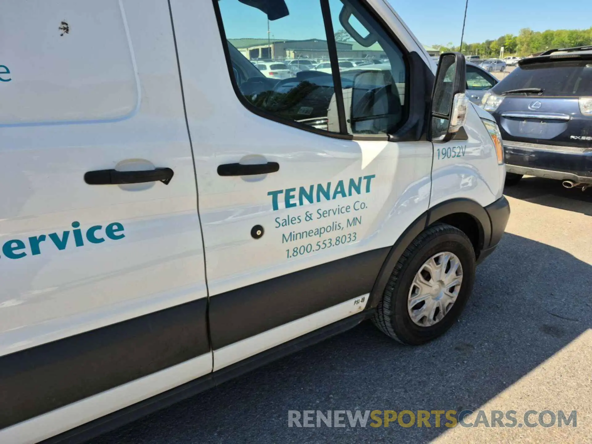 17 fotografías del automóvil dañado 1FTYE1YM4KKA38033 FORD TRANSIT 2019