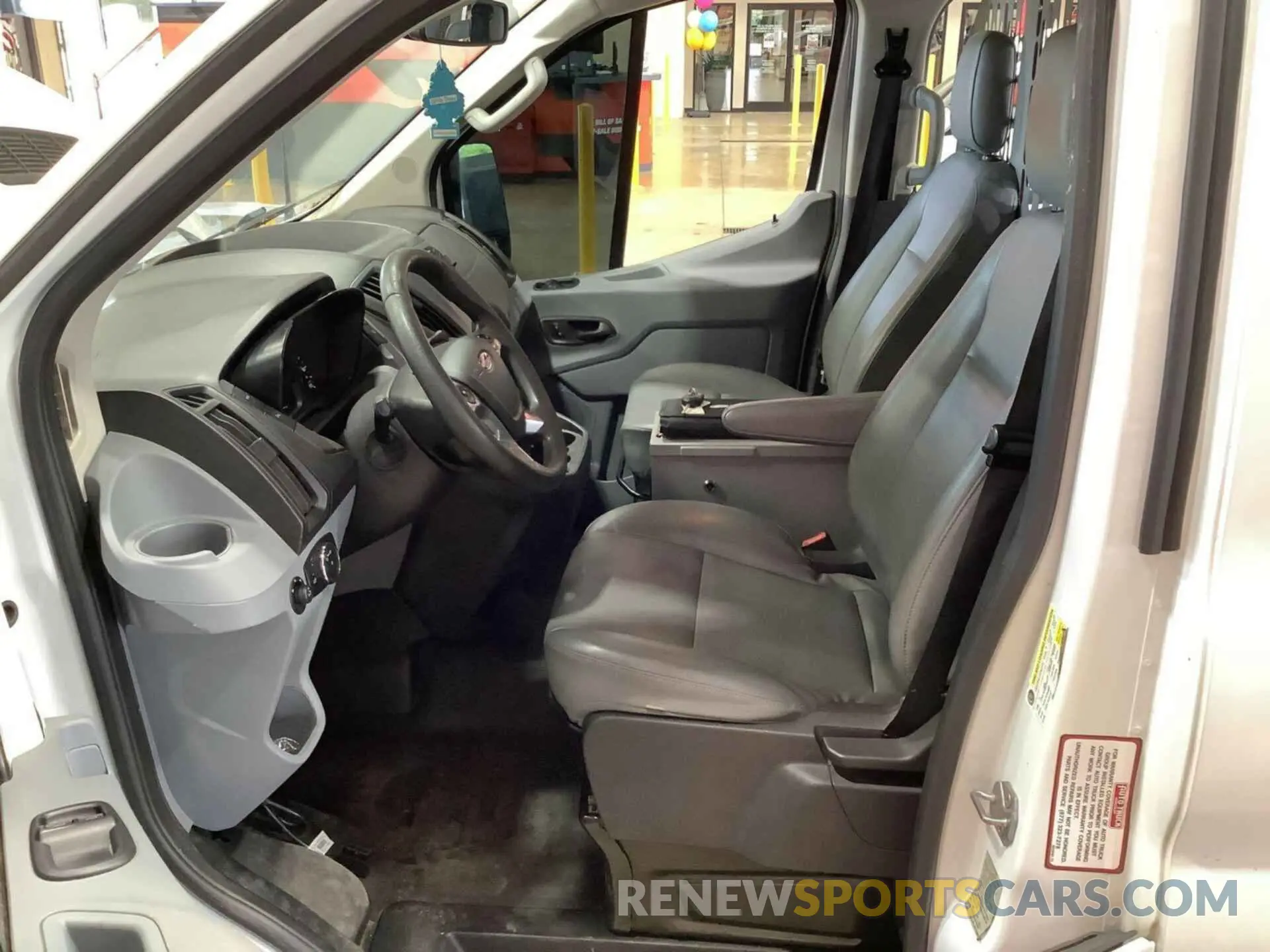 28 fotografías del automóvil dañado 1FTYE1YM5KKB28291 FORD TRANSIT 2019