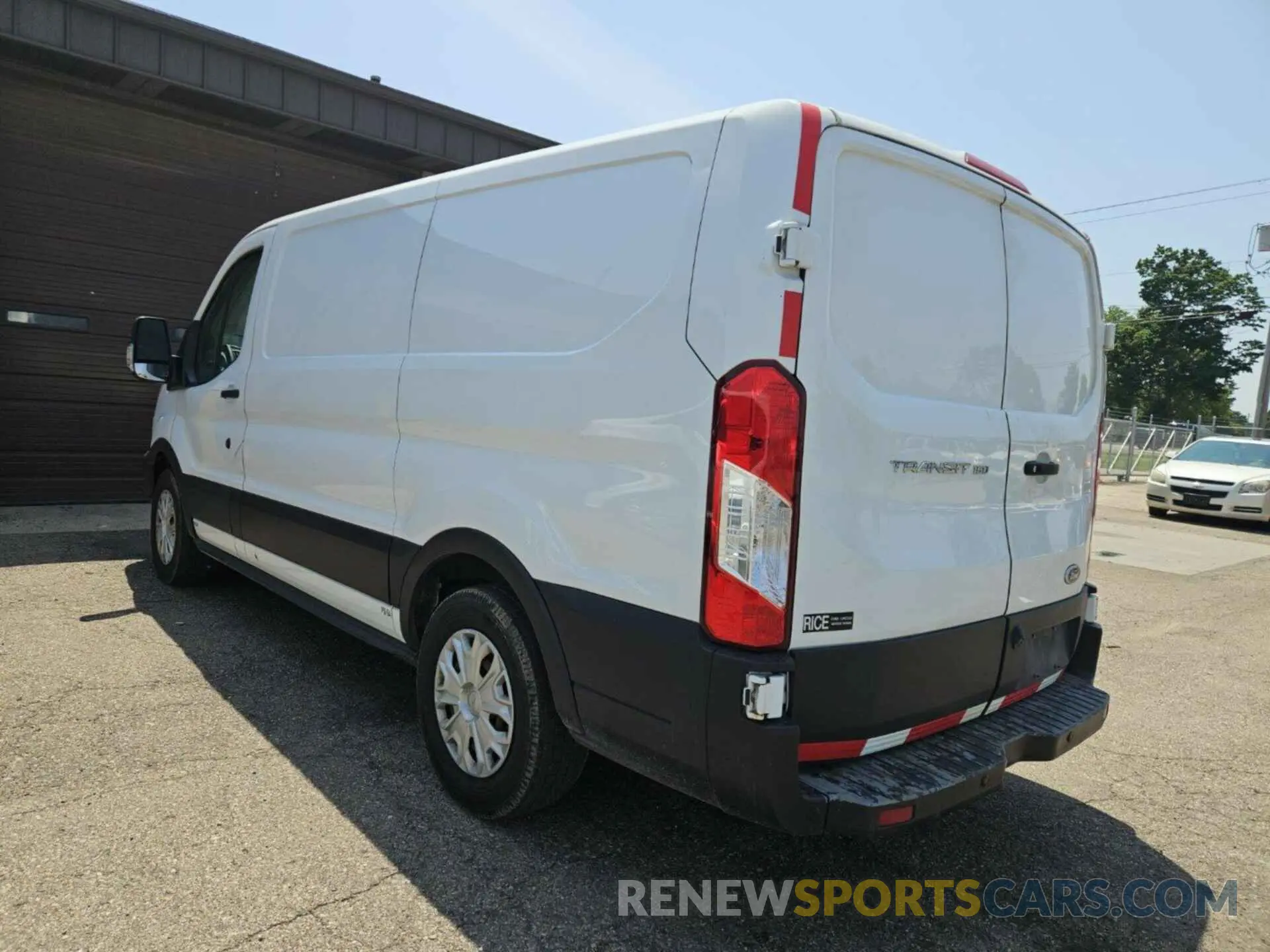 18 fotografías del automóvil dañado 1FTYE1YM6KKA40835 FORD TRANSIT 2019