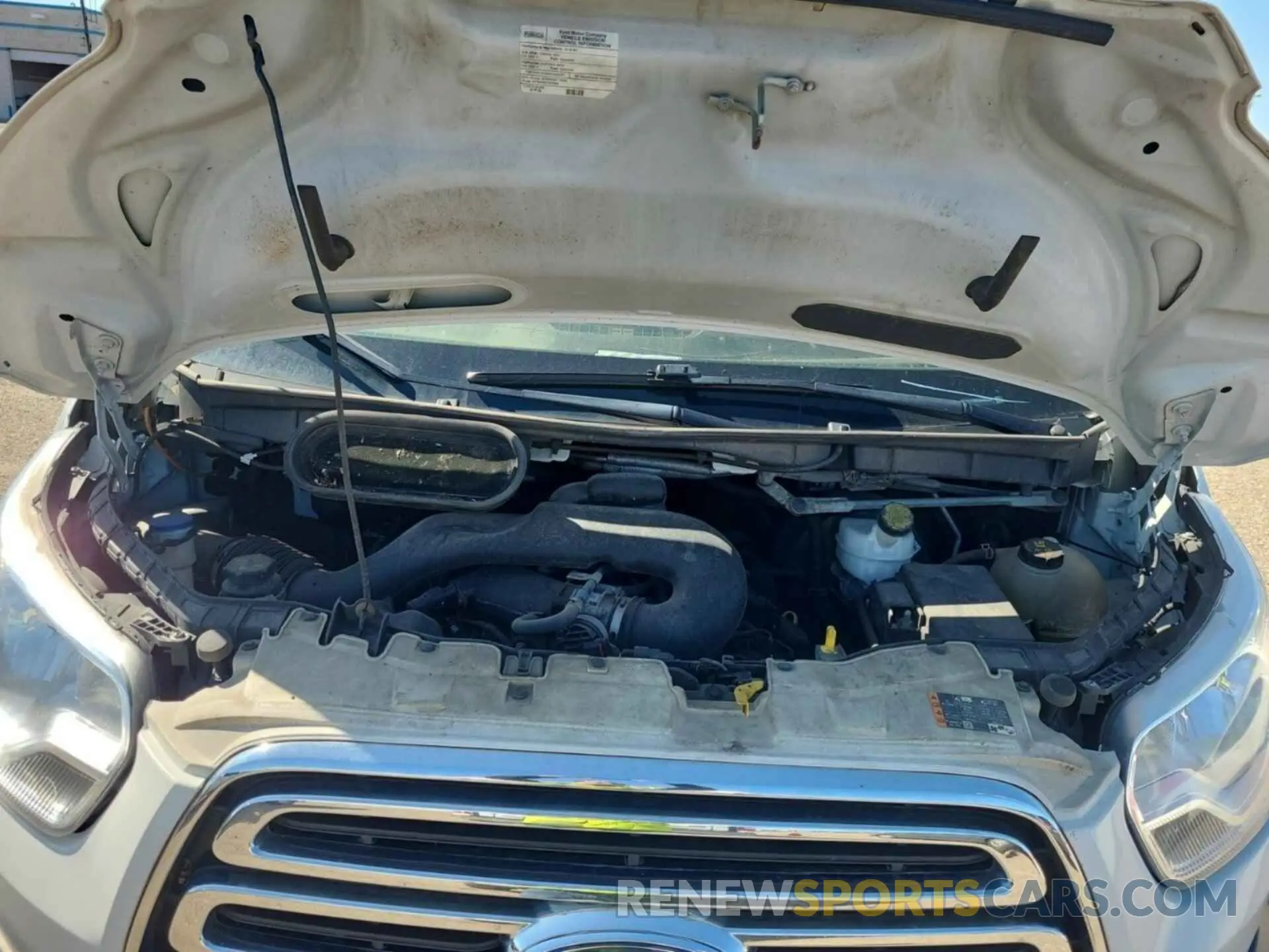 16 fotografías del automóvil dañado 1FTYE1YM9KKA80360 FORD TRANSIT 2019