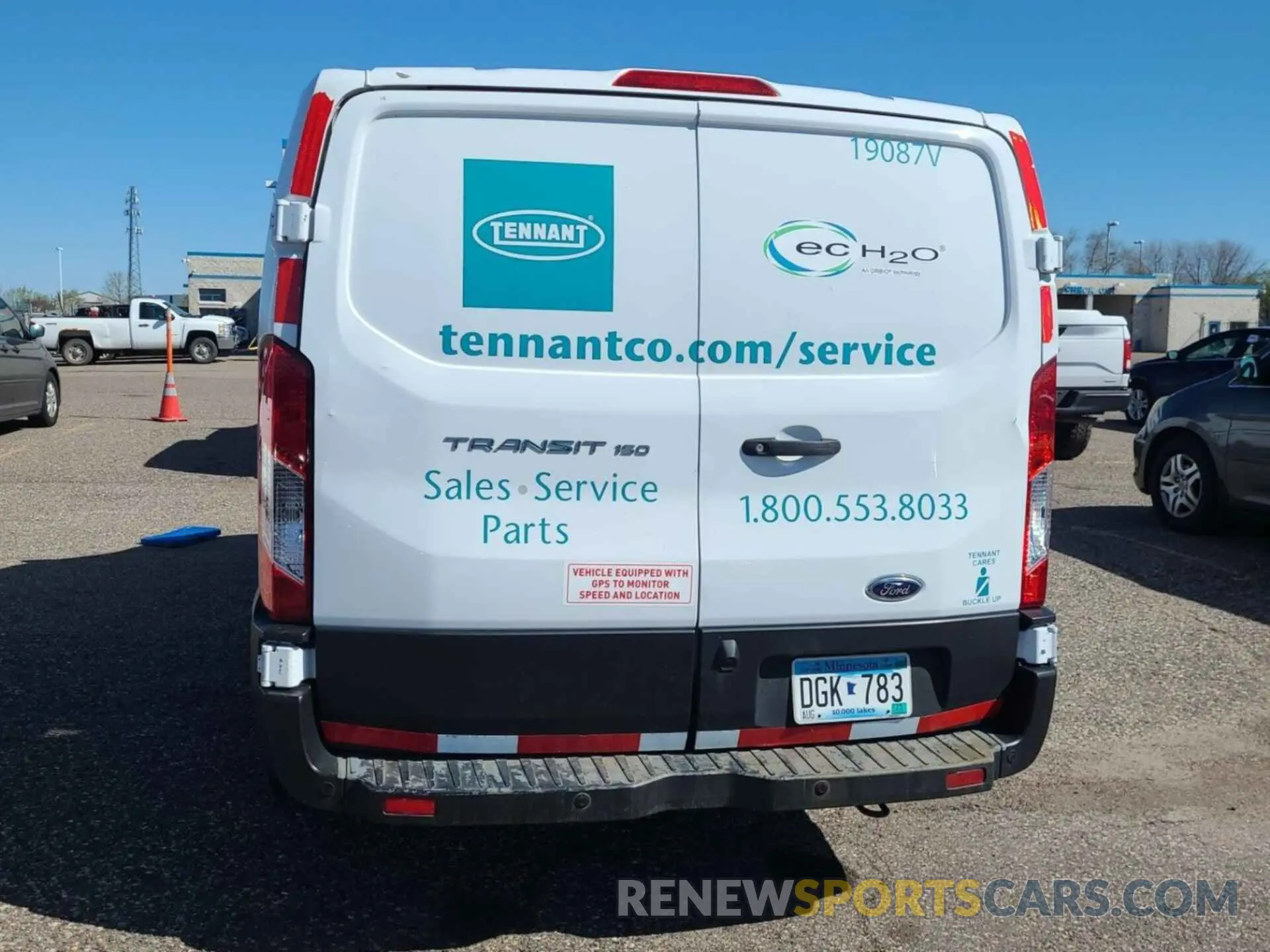 8 fotografías del automóvil dañado 1FTYE1YM9KKA80360 FORD TRANSIT 2019