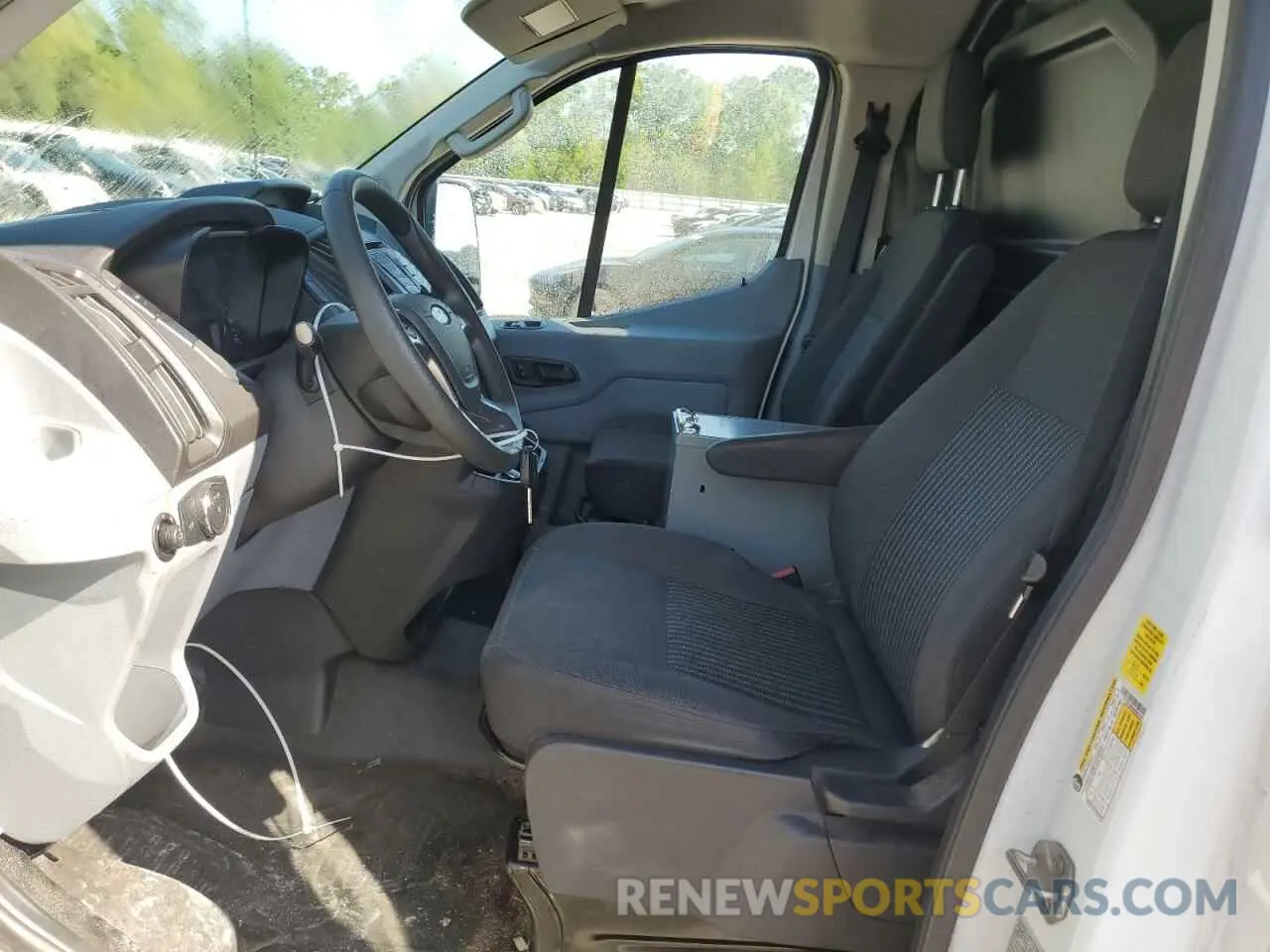 7 fotografías del automóvil dañado 1FTYE1ZM4KKB88108 FORD TRANSIT 2019