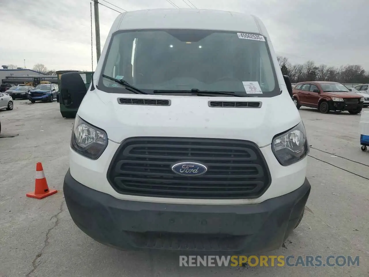 5 fotografías del automóvil dañado 1FTYE2CM1KKB49278 FORD TRANSIT 2019