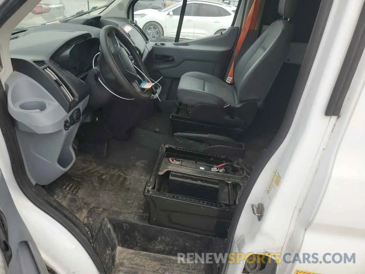 7 fotografías del automóvil dañado 1FTYE2CM1KKB49278 FORD TRANSIT 2019