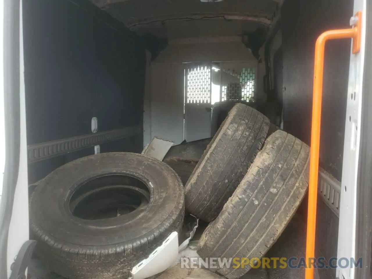 11 fotografías del automóvil dañado 1FTYE2CM7KKB35451 FORD TRANSIT 2019