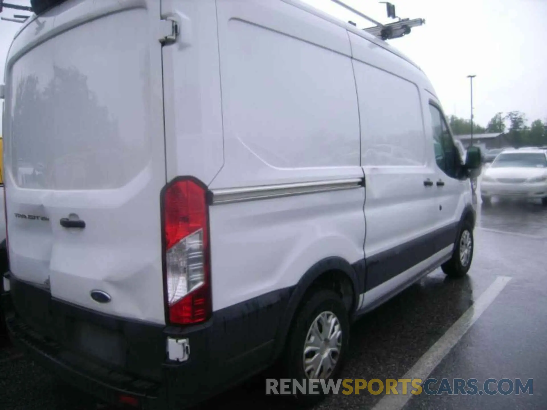 24 fotografías del automóvil dañado 1FTYR1CMXKKA83747 FORD TRANSIT 2019