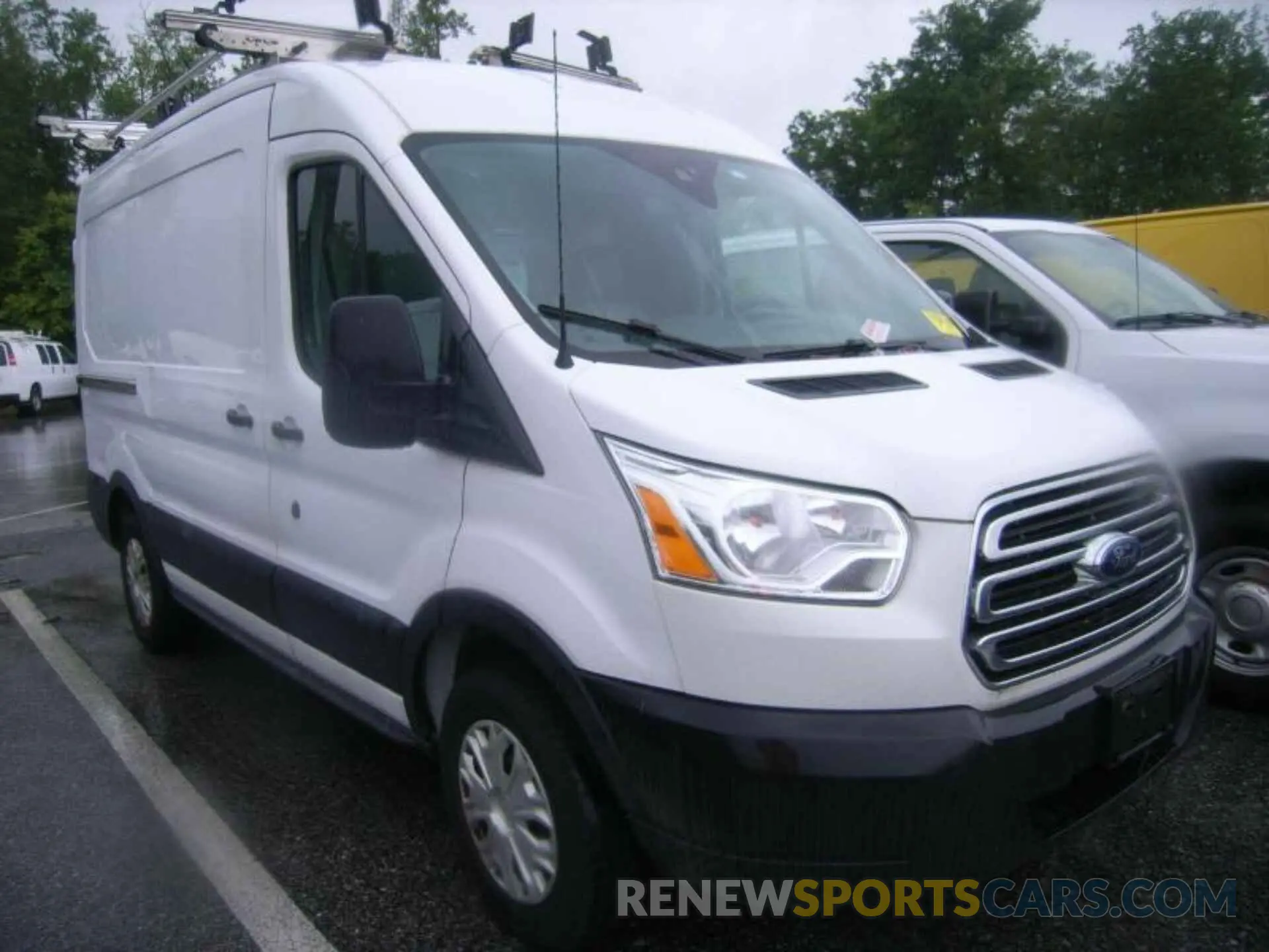 3 fotografías del automóvil dañado 1FTYR1CMXKKA83747 FORD TRANSIT 2019