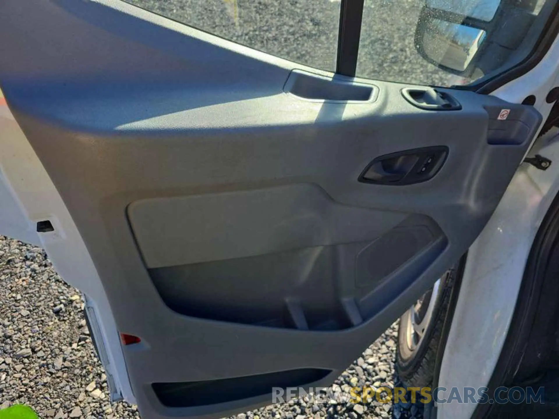 13 fotografías del automóvil dañado 1FTYR1YG0KKB61343 FORD TRANSIT 2019