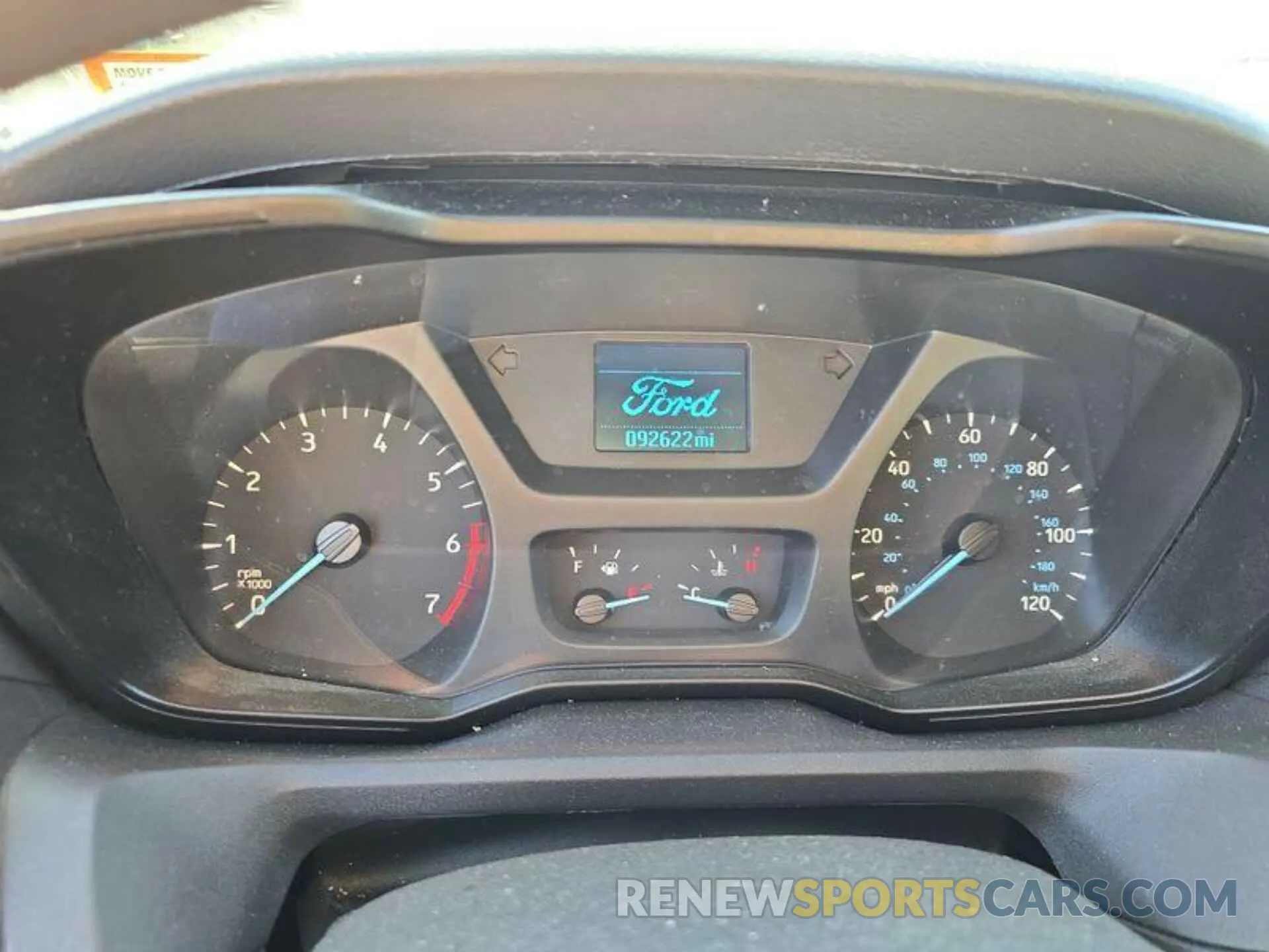 3 fotografías del automóvil dañado 1FTYR1YG0KKB61343 FORD TRANSIT 2019