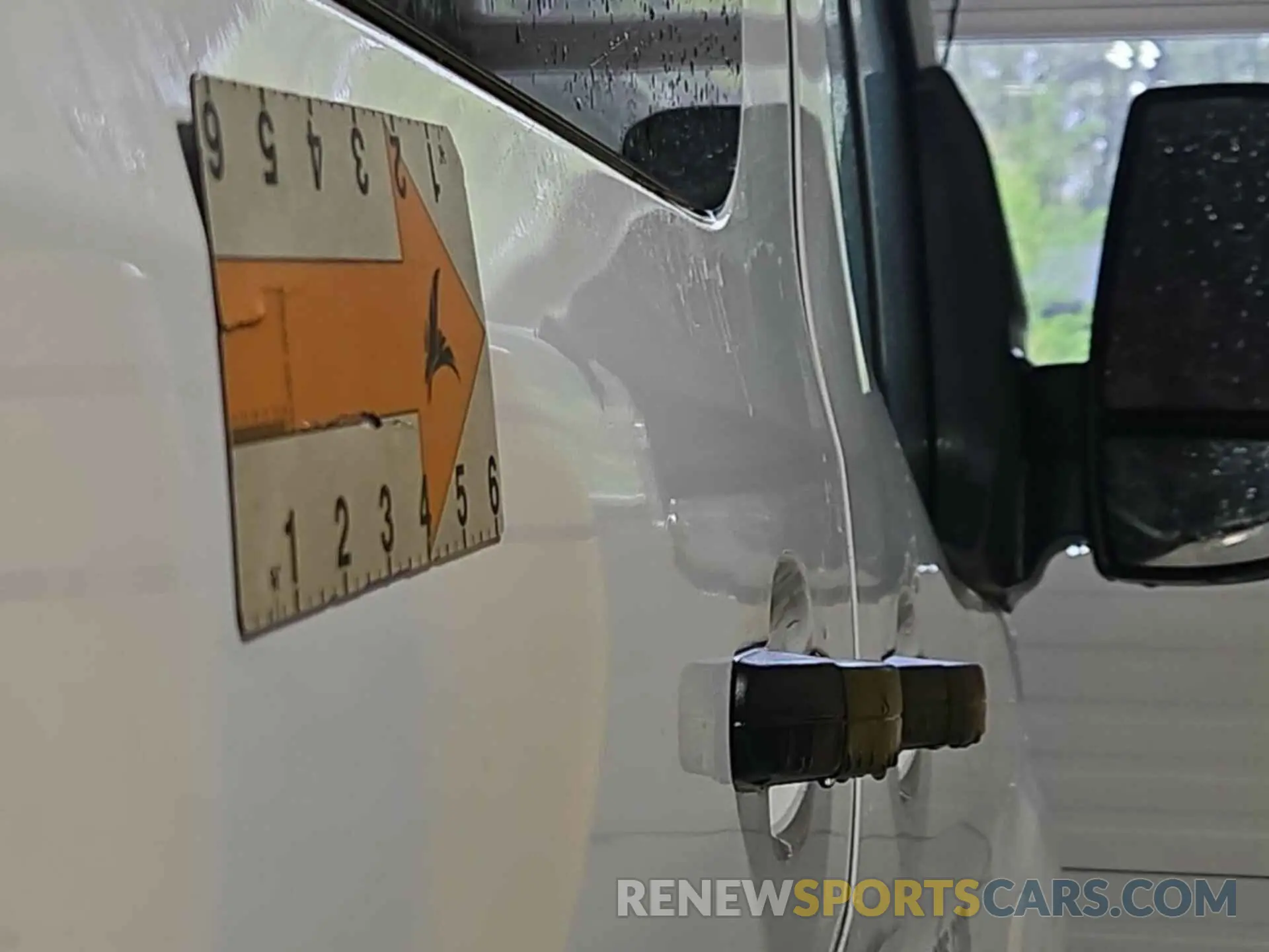 2 fotografías del automóvil dañado 1FTYR1YG3KKA50186 FORD TRANSIT 2019