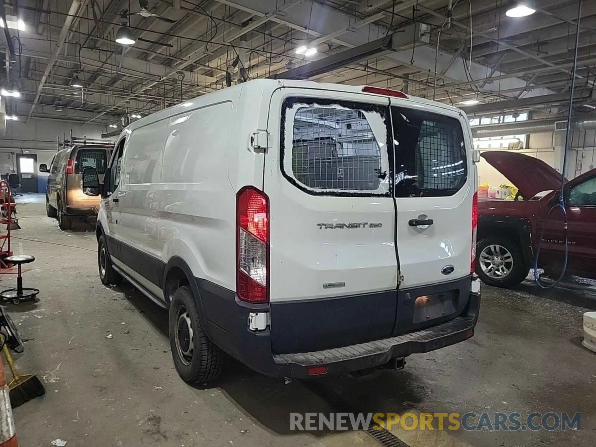 33 fotografías del automóvil dañado 1FTYR1YG3KKA50186 FORD TRANSIT 2019