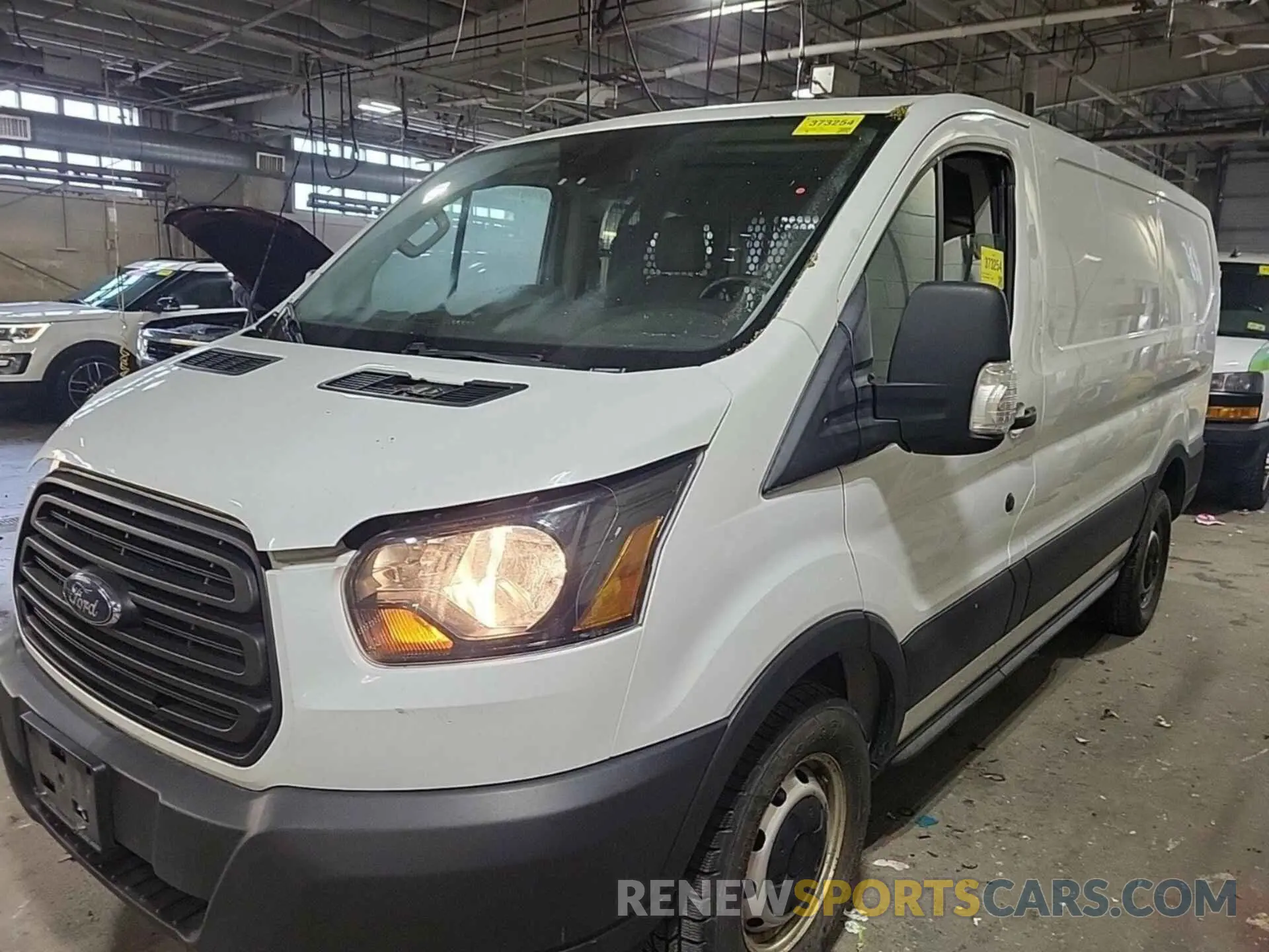 36 fotografías del automóvil dañado 1FTYR1YG3KKA50186 FORD TRANSIT 2019