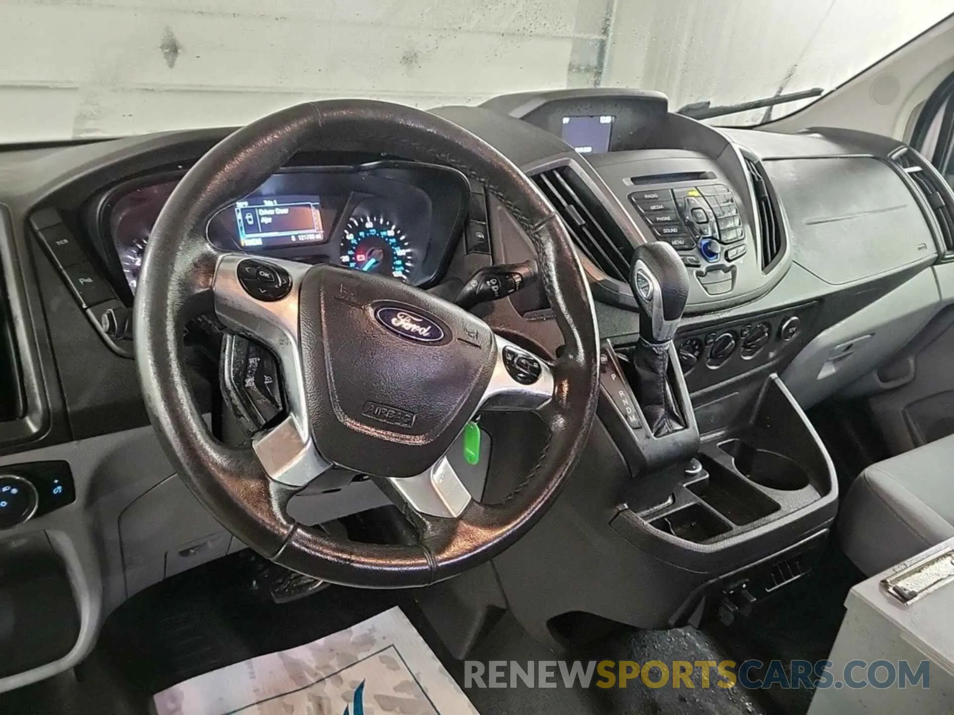 16 fotografías del automóvil dañado 1FTYR1YG3KKB08572 FORD TRANSIT 2019