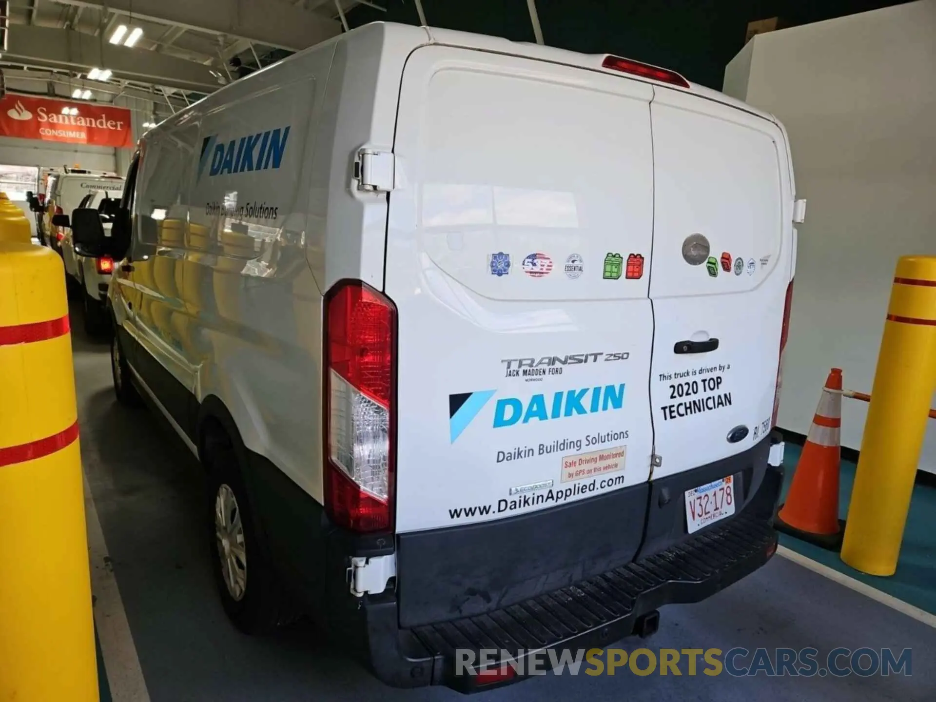 25 fotografías del automóvil dañado 1FTYR1YG3KKB08572 FORD TRANSIT 2019
