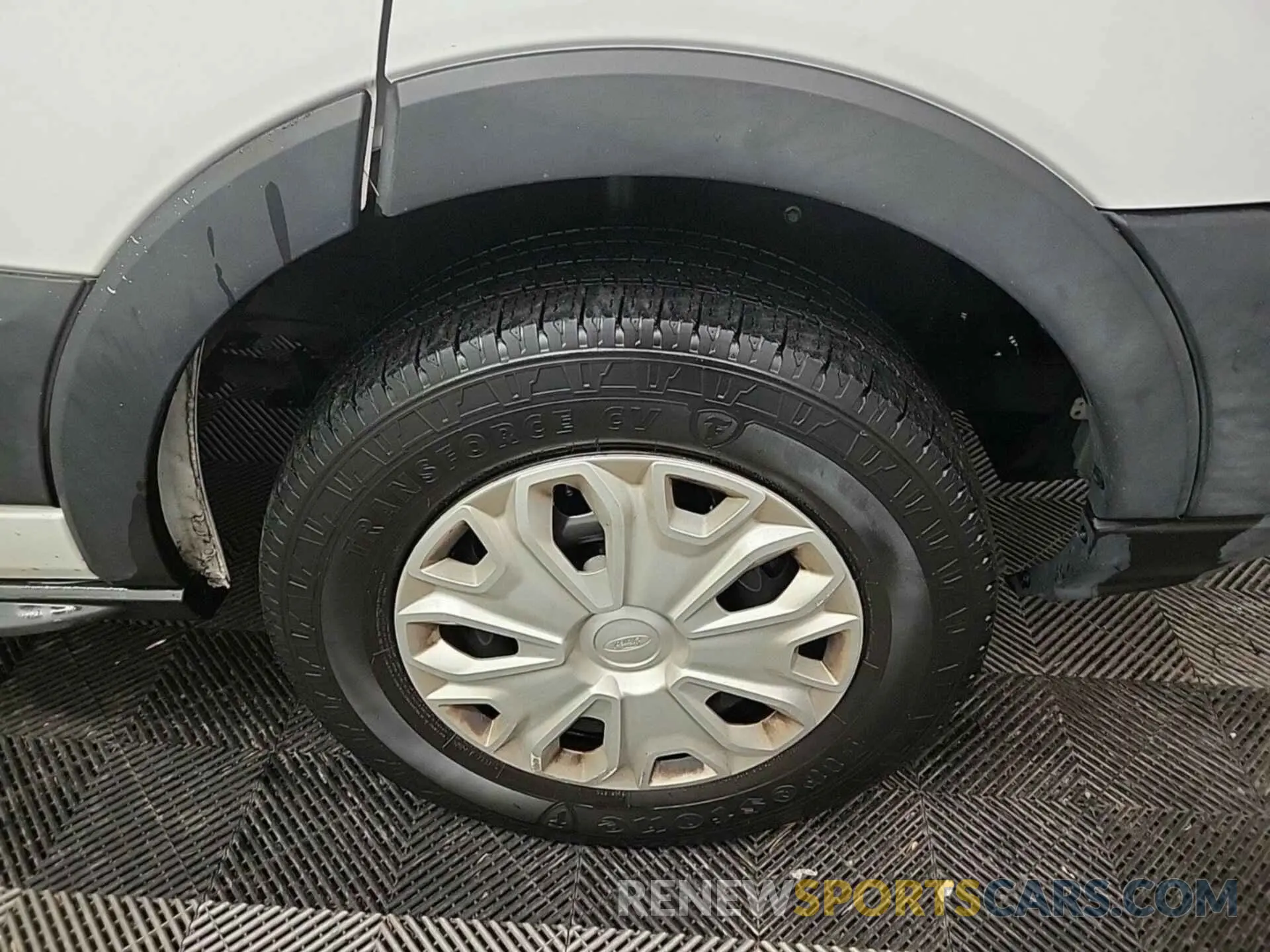 48 fotografías del automóvil dañado 1FTYR1YG3KKB08572 FORD TRANSIT 2019