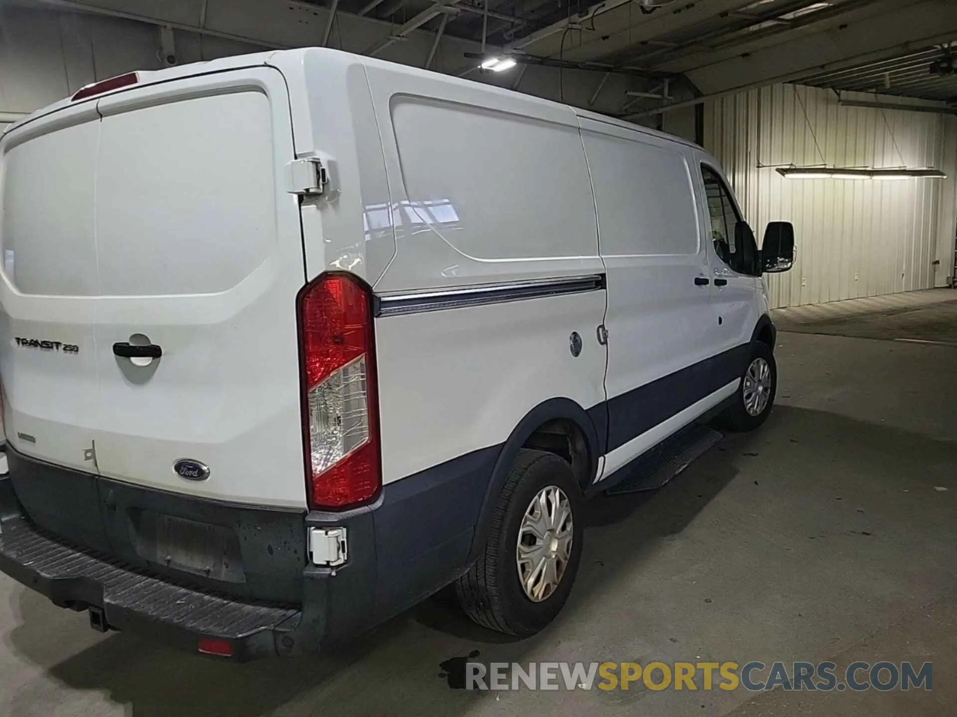 49 fotografías del automóvil dañado 1FTYR1YG3KKB08572 FORD TRANSIT 2019