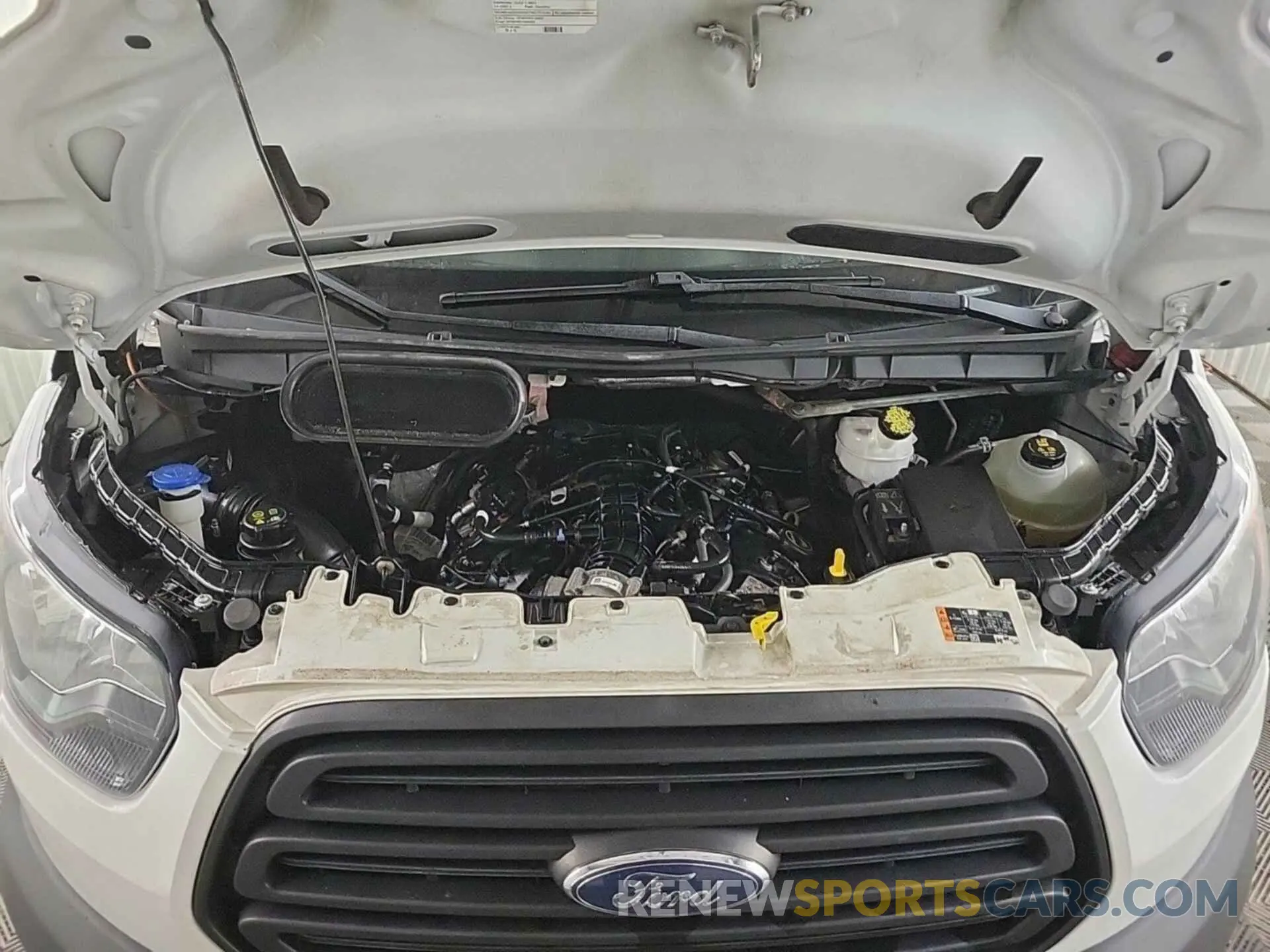 53 fotografías del automóvil dañado 1FTYR1YG3KKB08572 FORD TRANSIT 2019