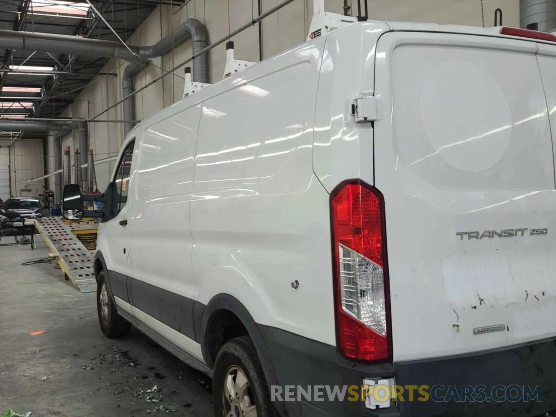 11 fotografías del automóvil dañado 1FTYR1YG4KKA40850 FORD TRANSIT 2019