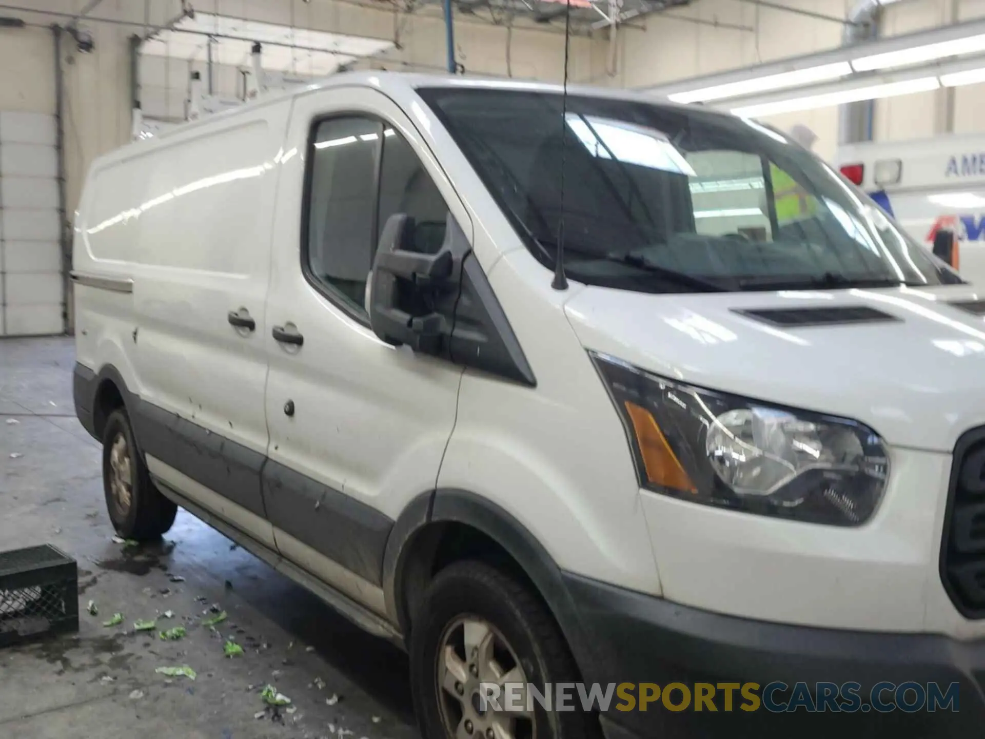 8 fotografías del automóvil dañado 1FTYR1YG4KKA40850 FORD TRANSIT 2019