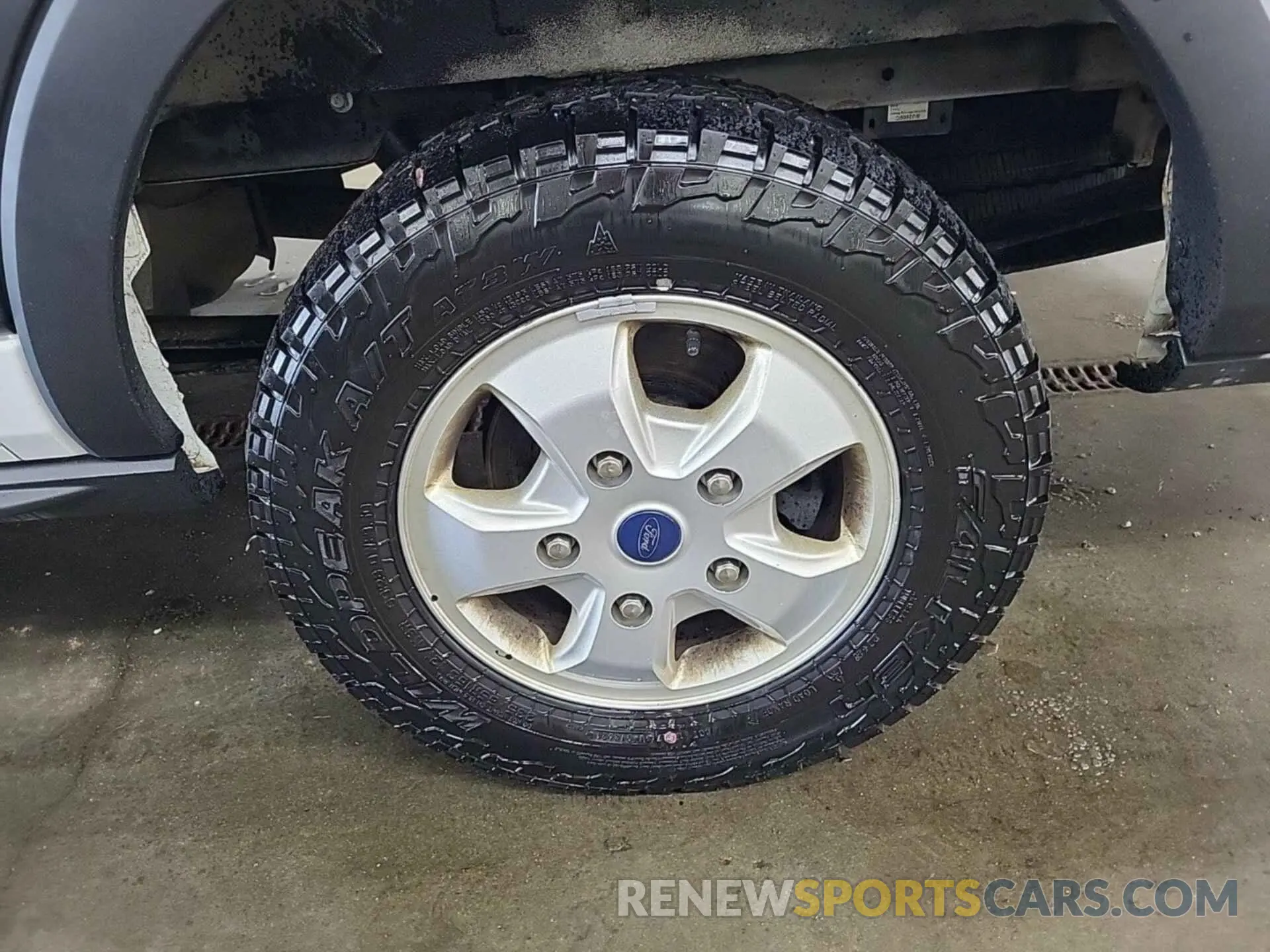 24 fotografías del automóvil dañado 1FTYR1YG5KKB48264 FORD TRANSIT 2019