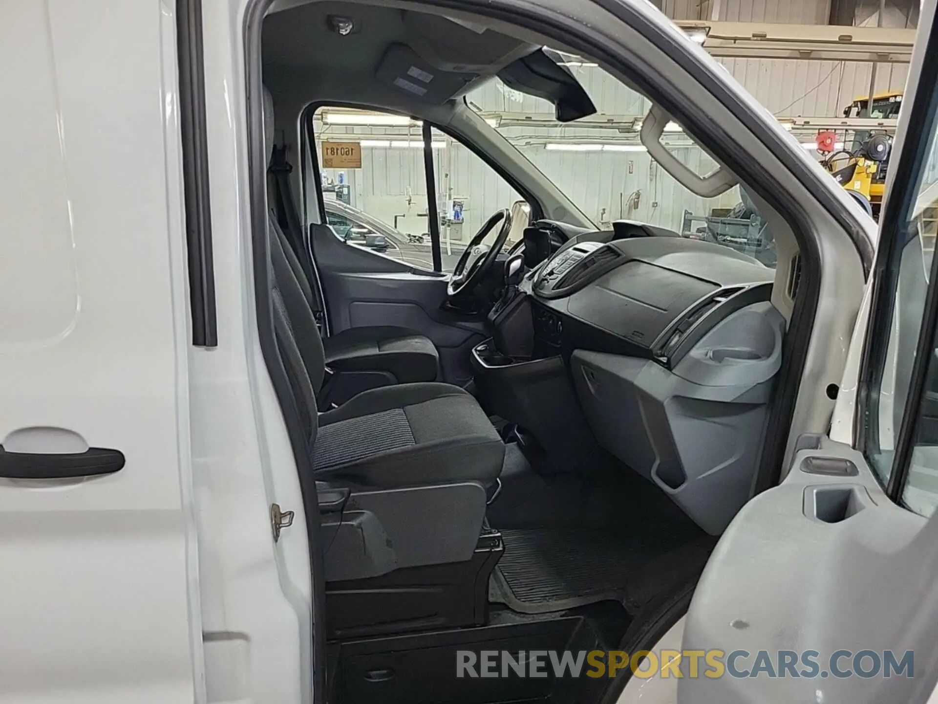 28 fotografías del automóvil dañado 1FTYR1YG5KKB48264 FORD TRANSIT 2019