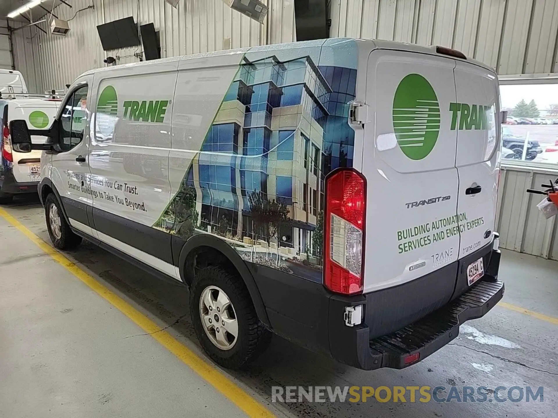 45 fotografías del automóvil dañado 1FTYR1YG5KKB48264 FORD TRANSIT 2019
