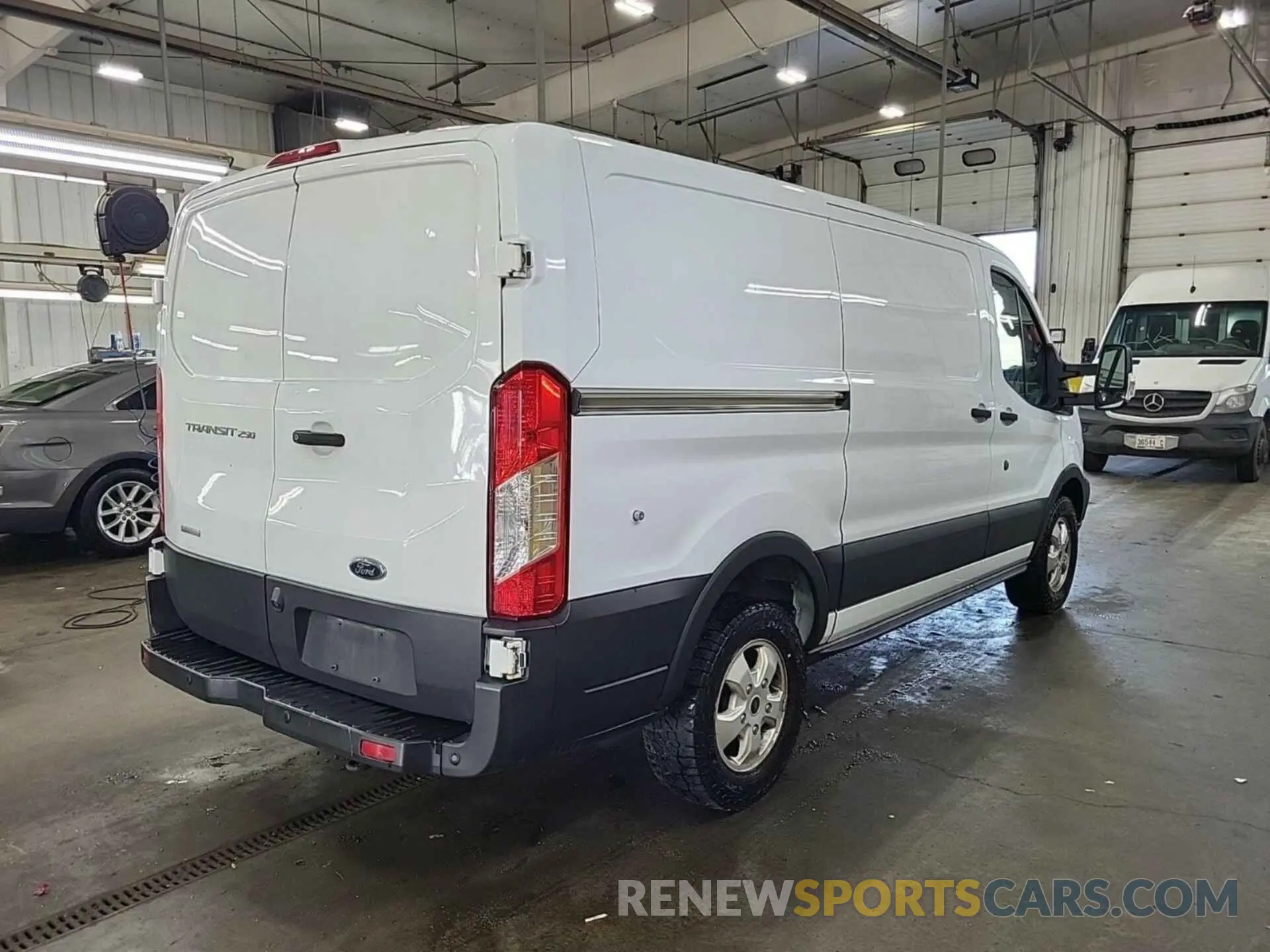 7 fotografías del automóvil dañado 1FTYR1YG5KKB48264 FORD TRANSIT 2019