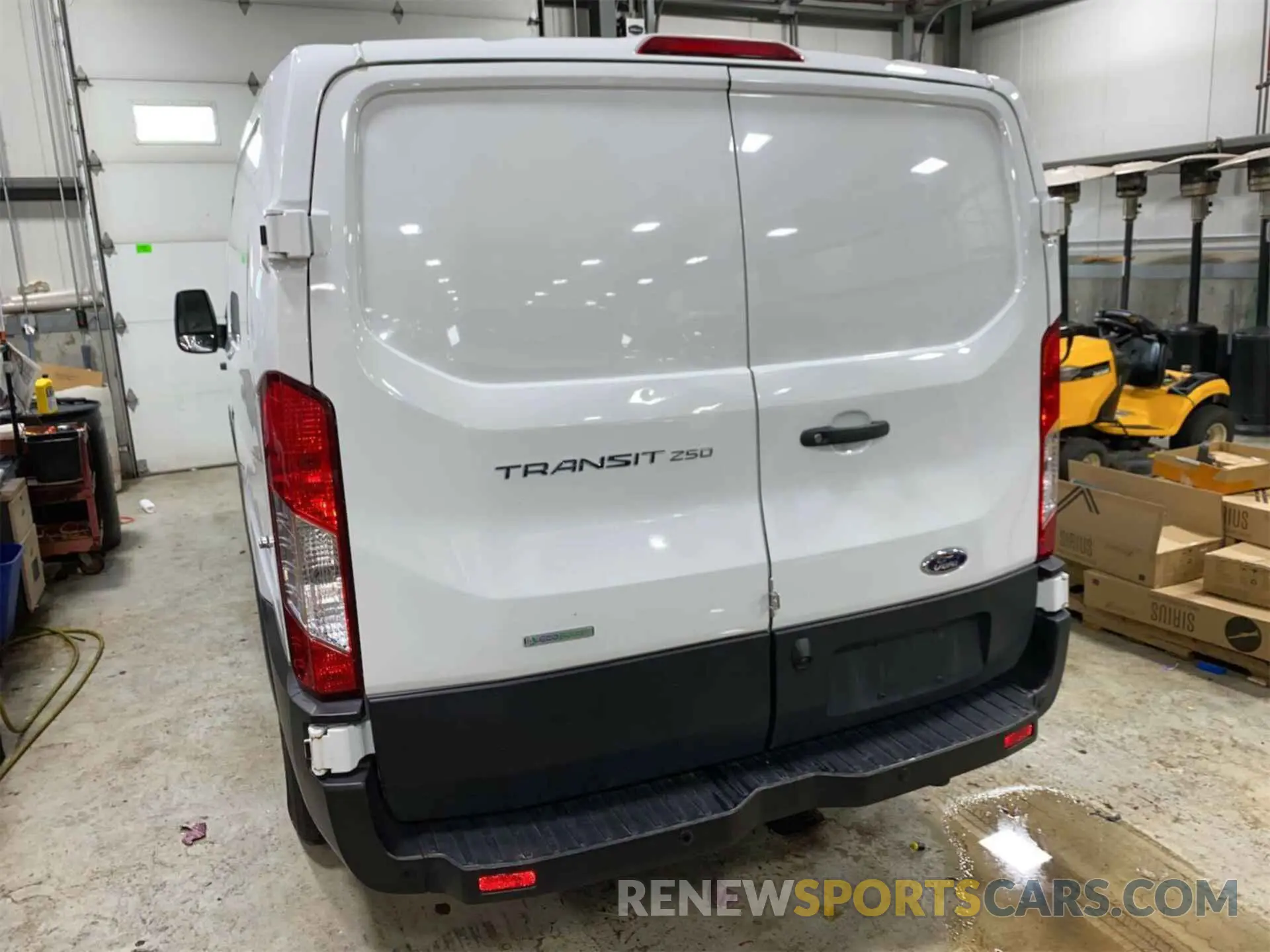 19 fotografías del automóvil dañado 1FTYR1YG7KKA40826 FORD TRANSIT 2019