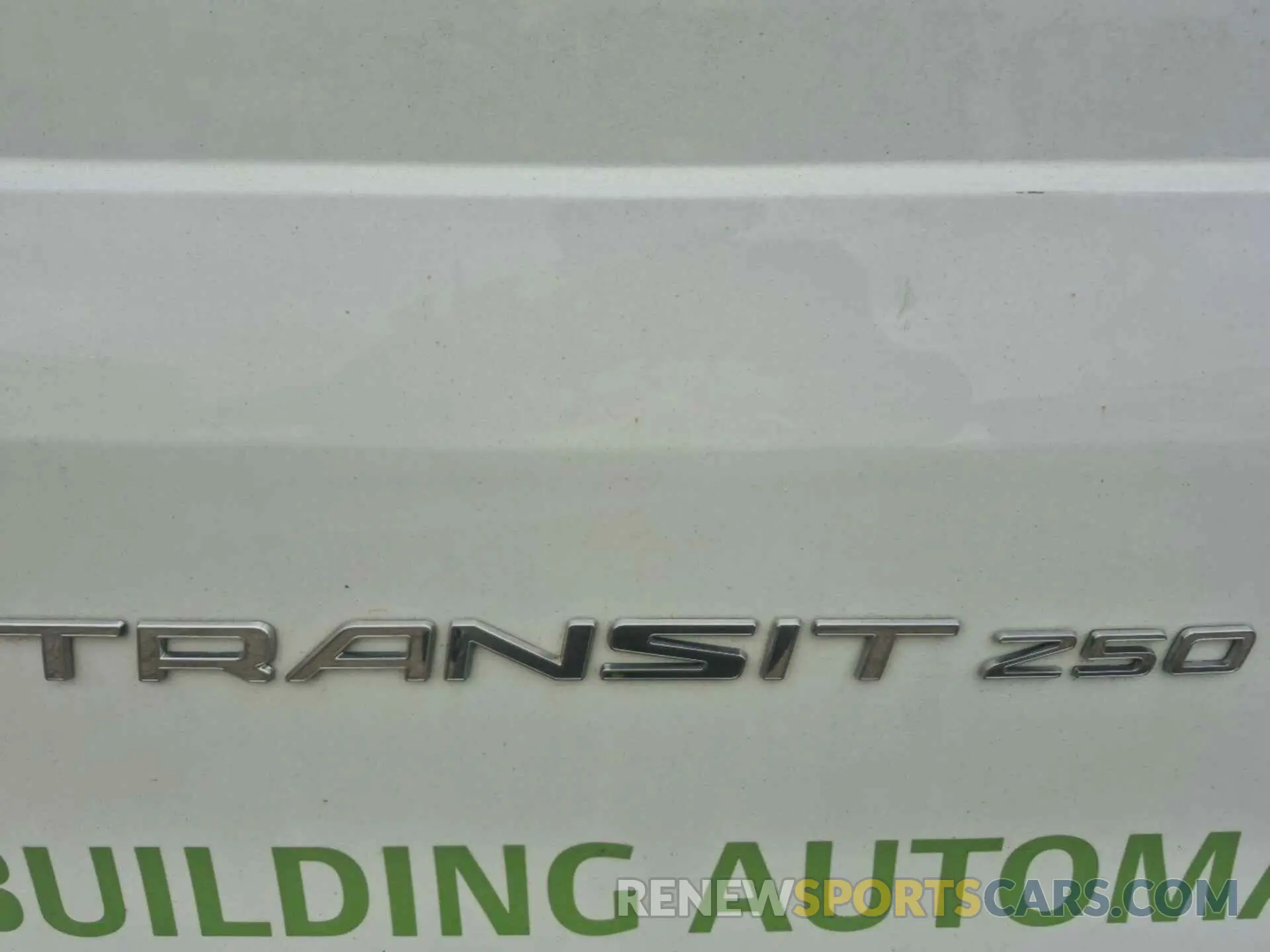 3 fotografías del automóvil dañado 1FTYR1YG7KKA40826 FORD TRANSIT 2019