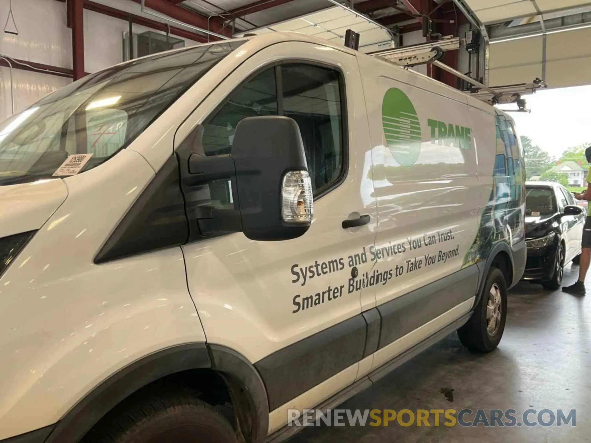 6 fotografías del automóvil dañado 1FTYR1YG7KKB48153 FORD TRANSIT 2019