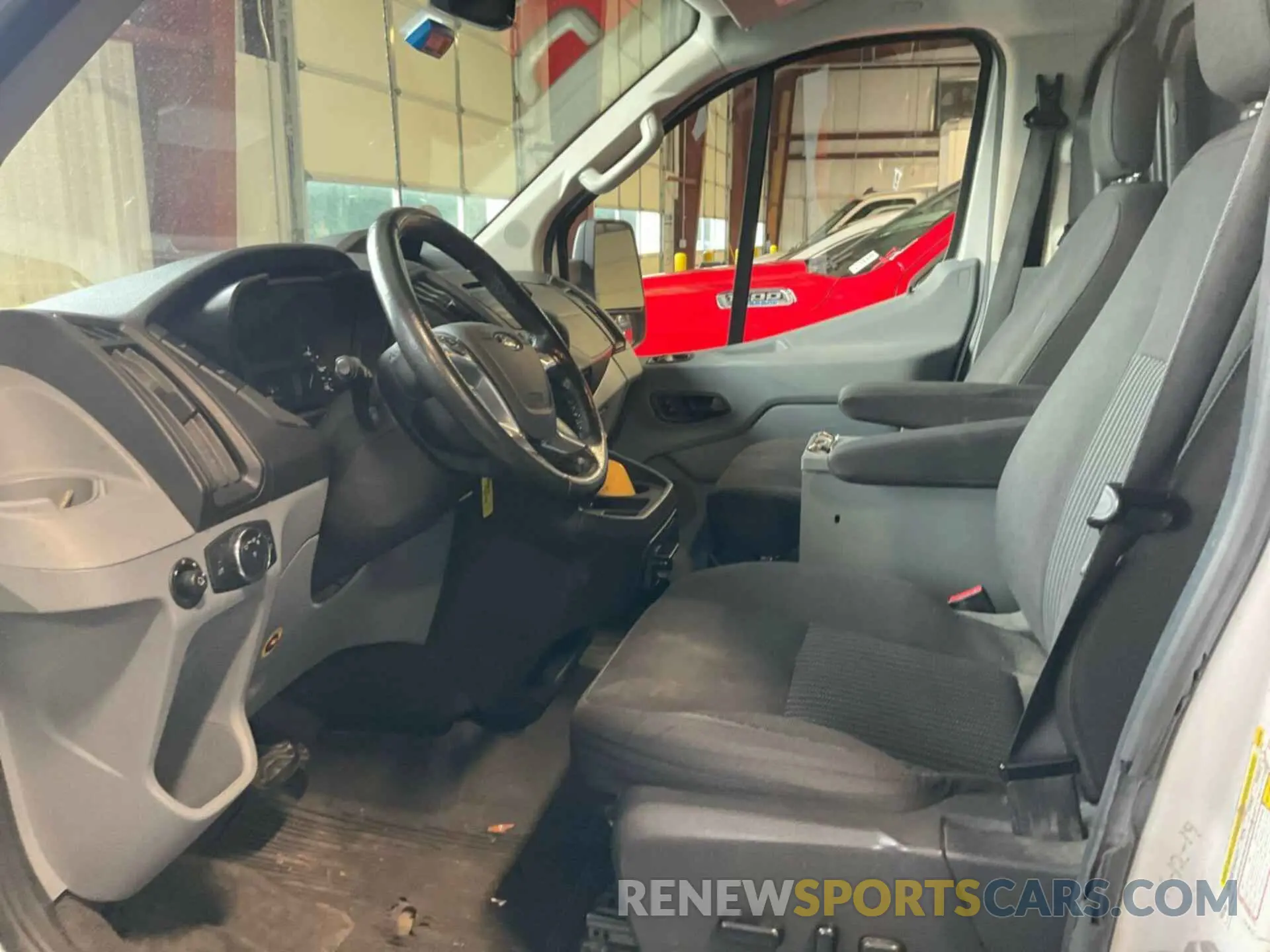 17 fotografías del automóvil dañado 1FTYR1YG7KKB48170 FORD TRANSIT 2019