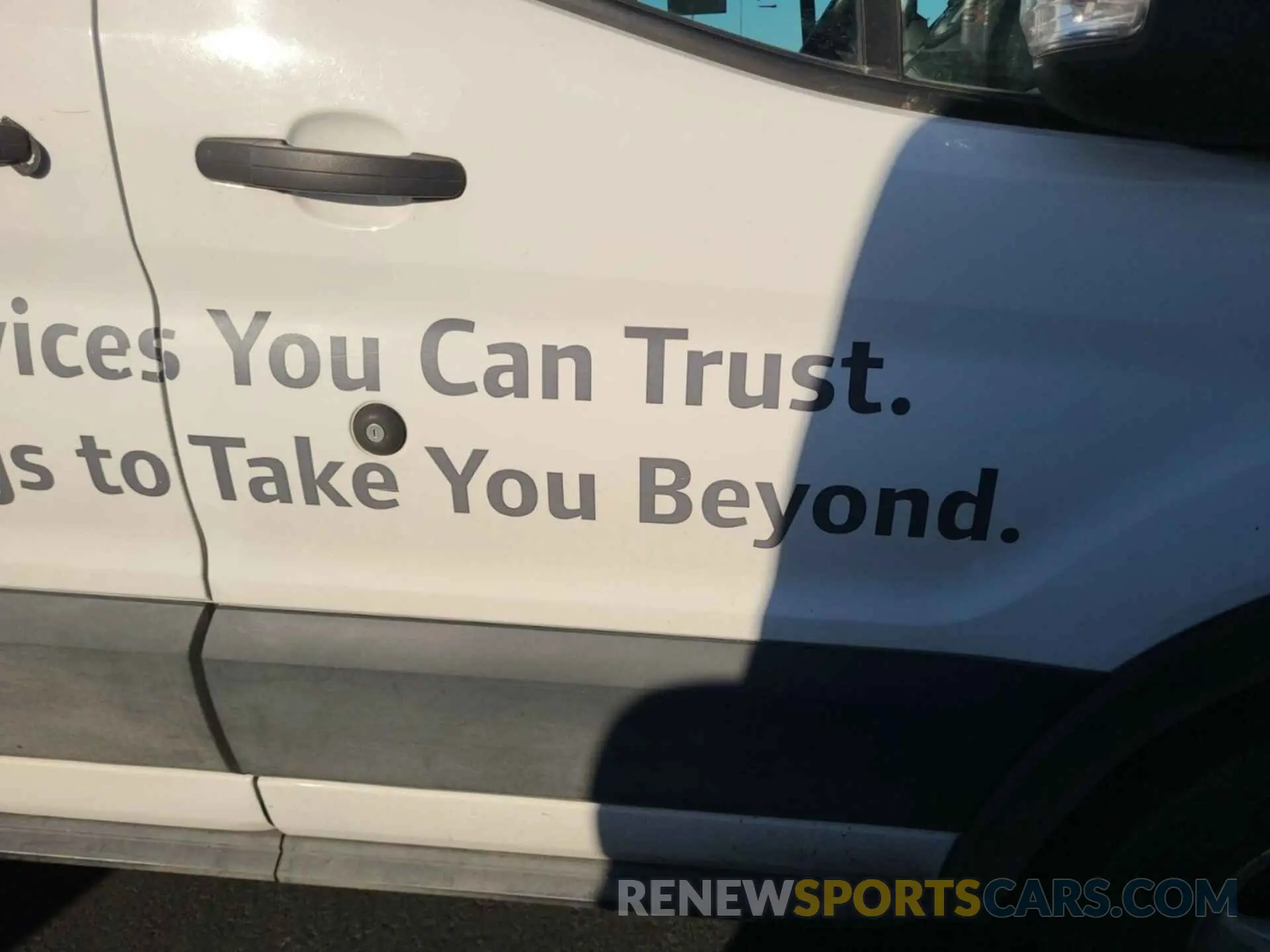 48 fotografías del automóvil dañado 1FTYR1YG8KKB48274 FORD TRANSIT 2019