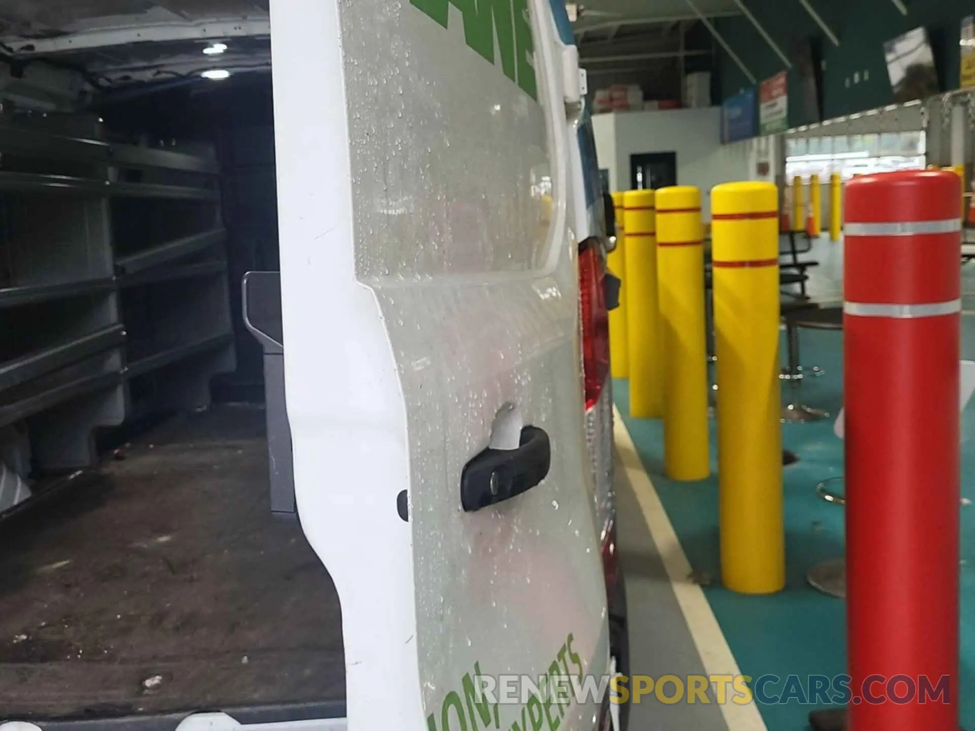 11 fotografías del automóvil dañado 1FTYR1YG9KKB48140 FORD TRANSIT 2019