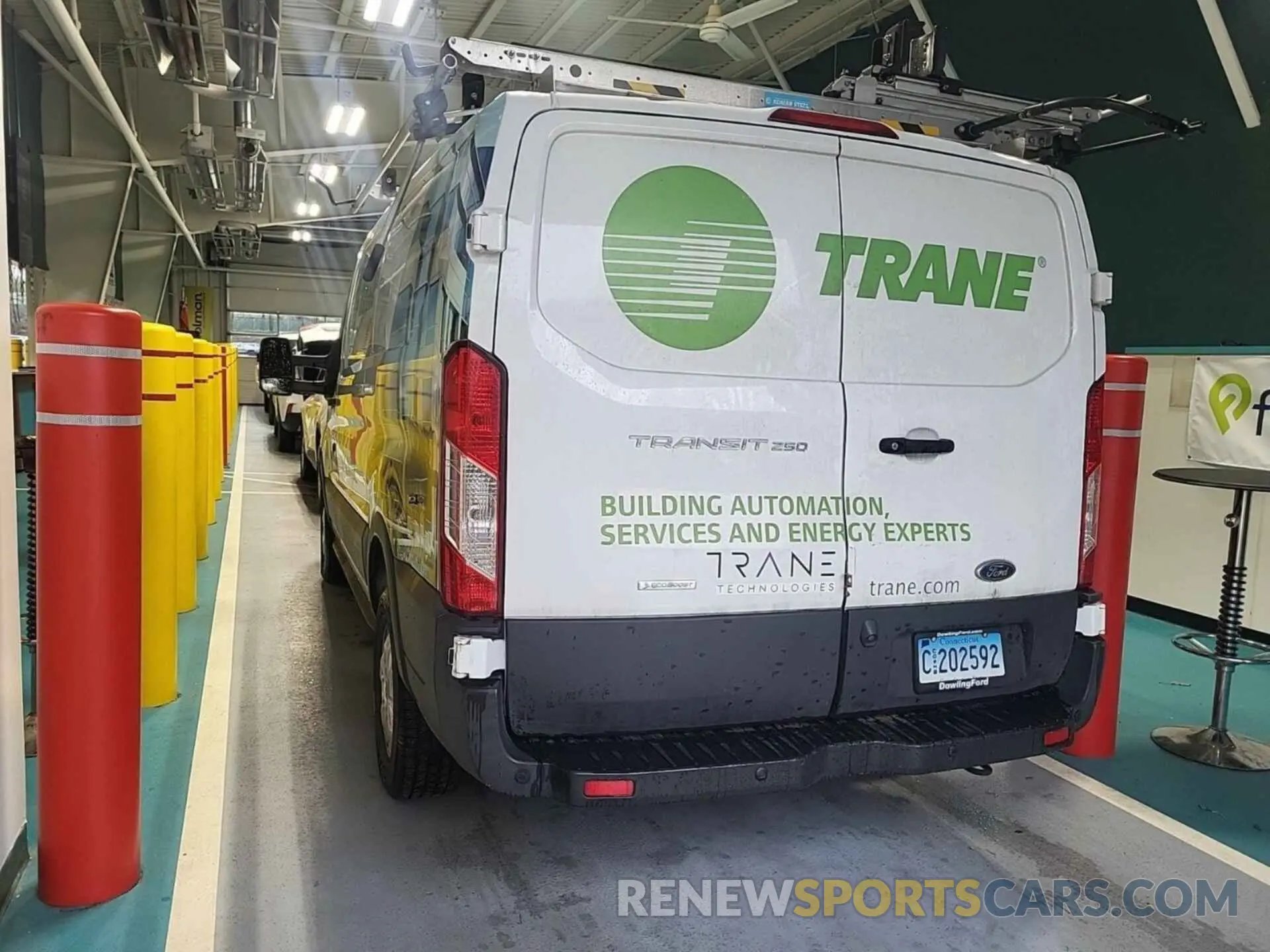 18 fotografías del automóvil dañado 1FTYR1YG9KKB48140 FORD TRANSIT 2019