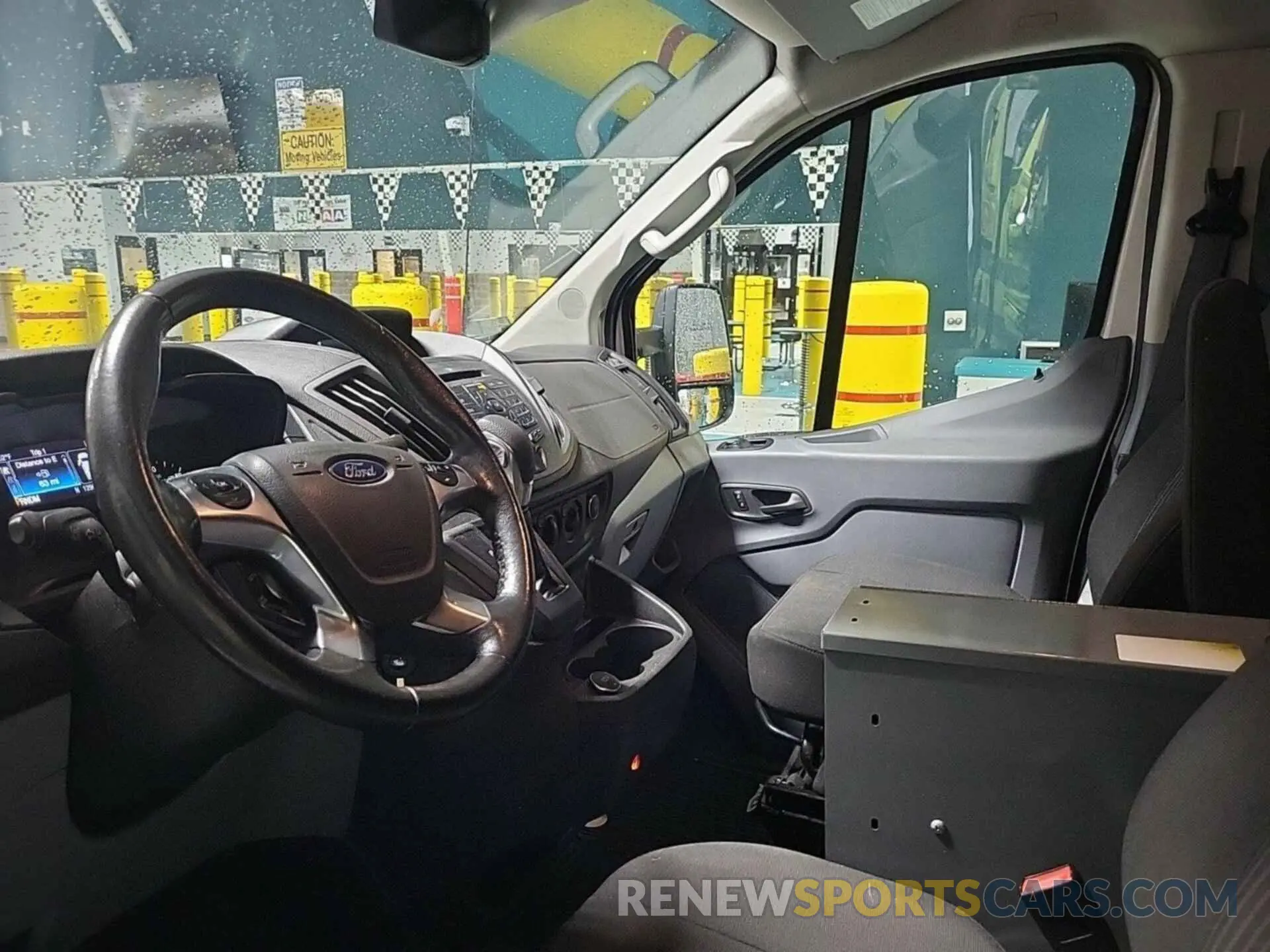 19 fotografías del automóvil dañado 1FTYR1YG9KKB48140 FORD TRANSIT 2019