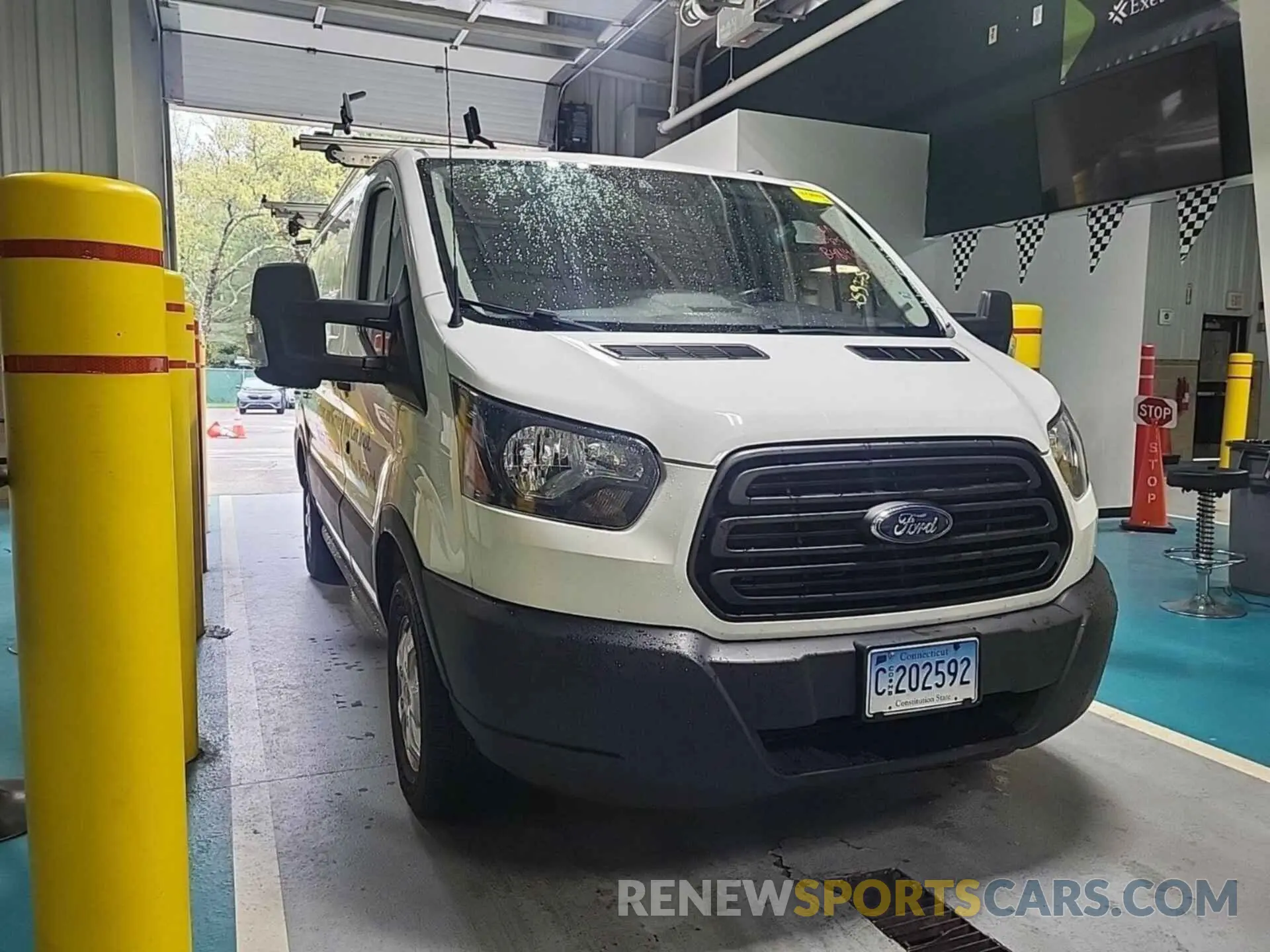 7 fotografías del automóvil dañado 1FTYR1YG9KKB48140 FORD TRANSIT 2019
